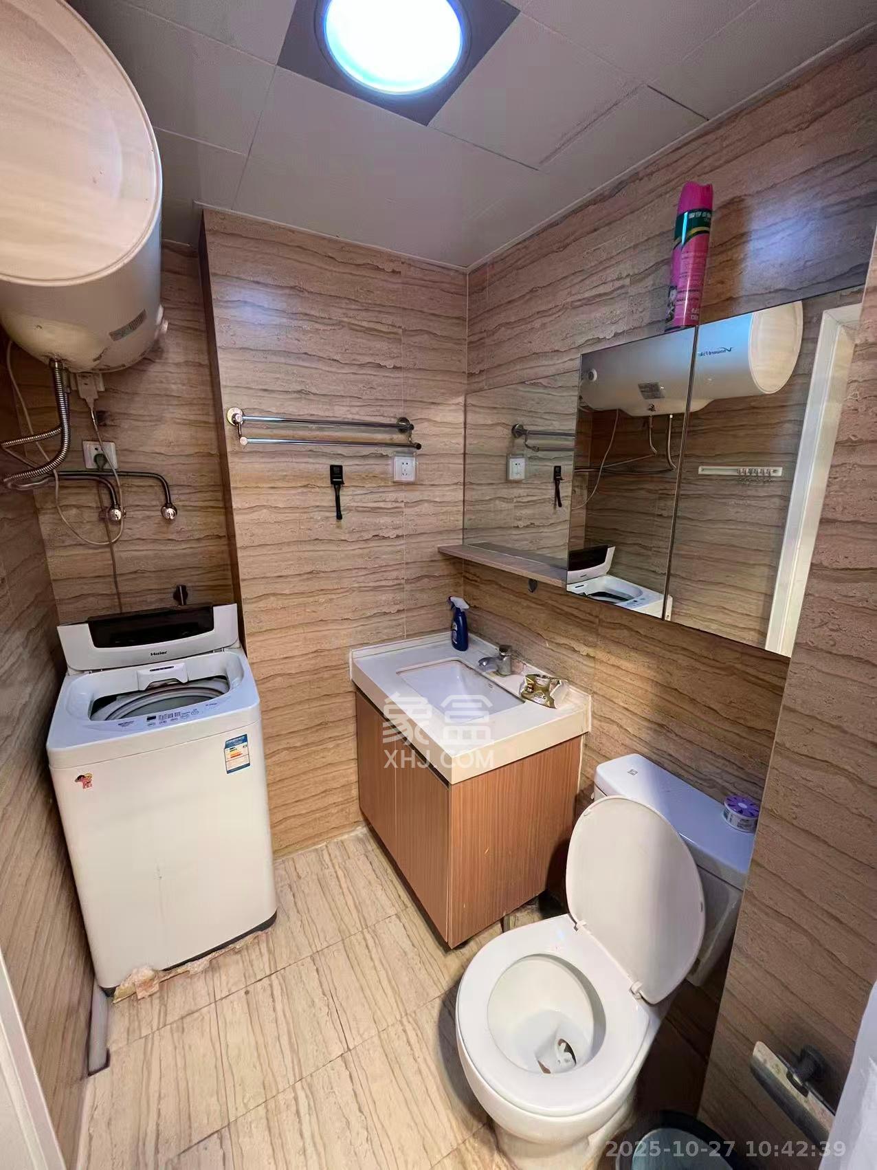 米兰春天  1室1厅1卫    1350.0元/月 米兰春天  1室1厅1卫    1350.0元/月室内图