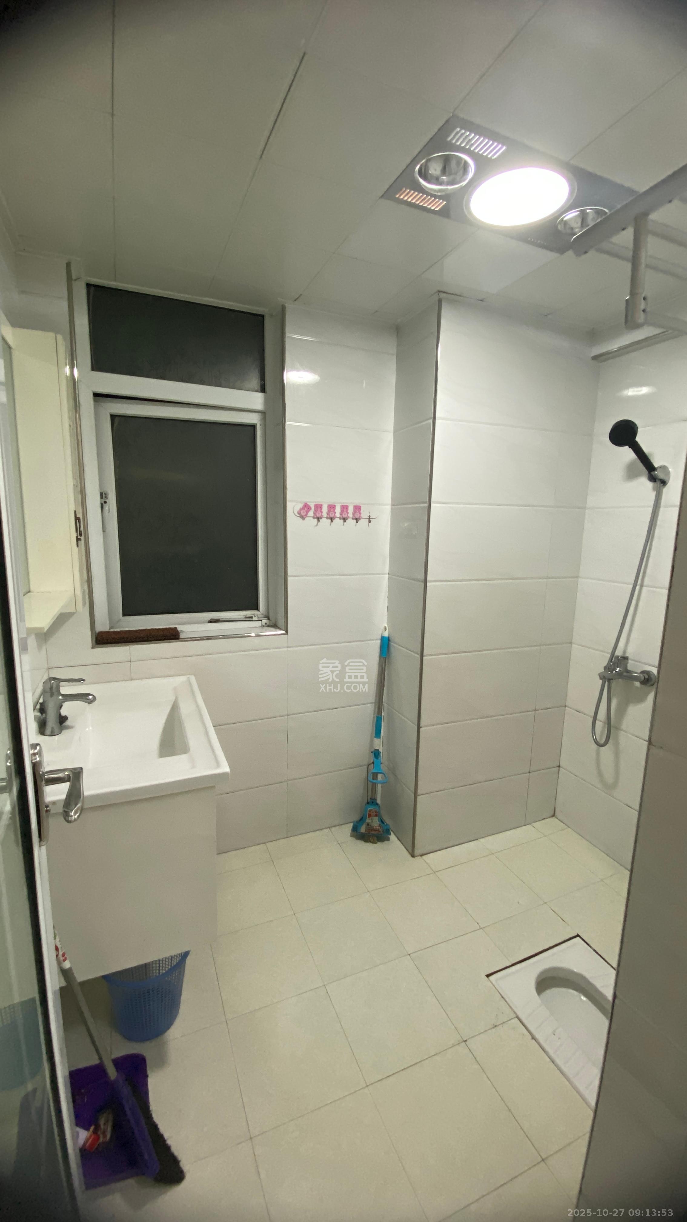 爵士湘  1室1厅1卫    1100.0元/月室内图