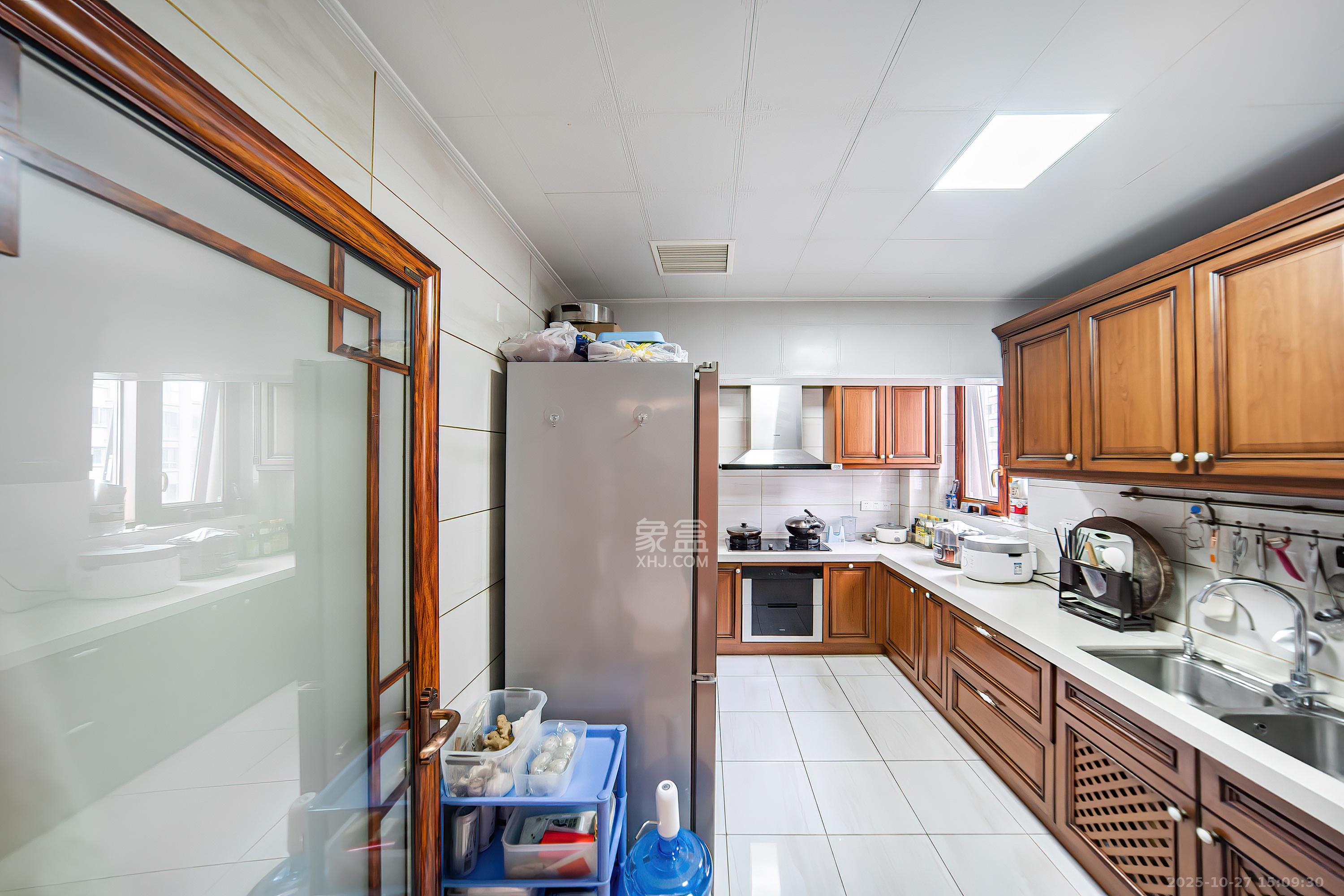 福祥家园(农信家园)  6室2厅2卫    398.0万 福祥家园(农信家园)  6室2厅2卫    398.0万厨房