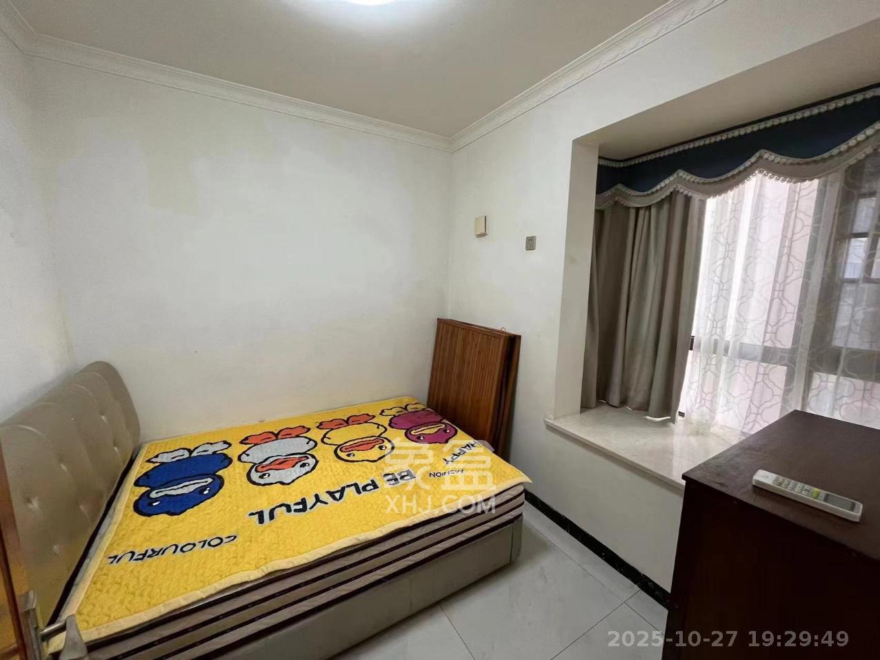 华悦城  3室2厅1卫    2200.0元/月 华悦城  3室2厅1卫    2200.0元/月室内图