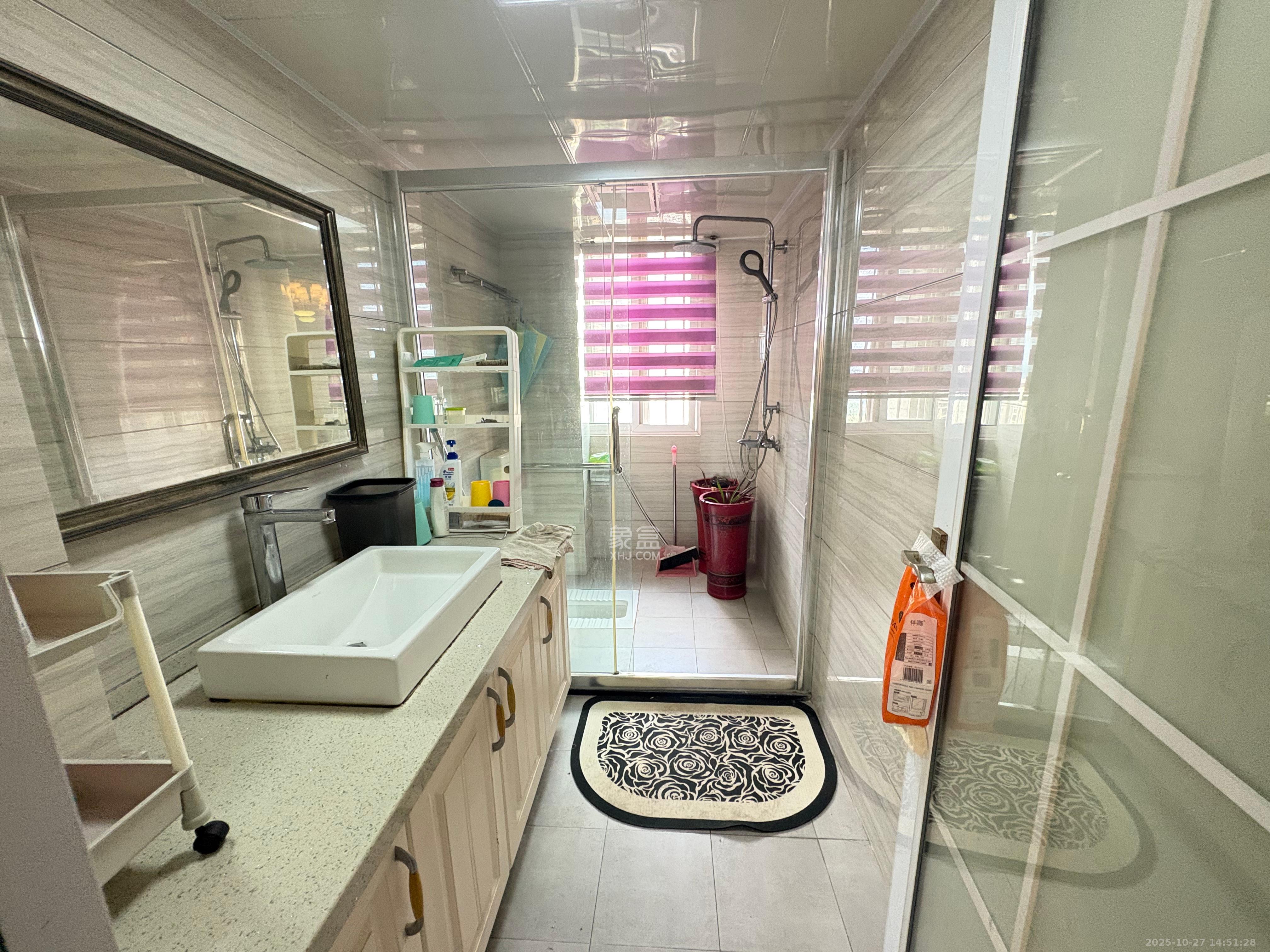 山水湾  4室2厅2卫    2300.0元/月 山水湾  4室2厅2卫    2300.0元/月室内图