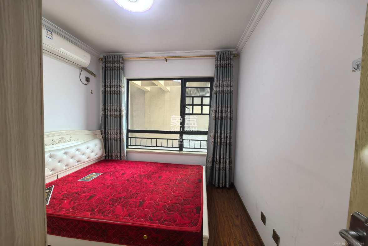 中海梅溪湖壹号  3室2厅1卫    2300.0元/月 中海梅溪湖壹号  3室2厅1卫    2300.0元/月室内图