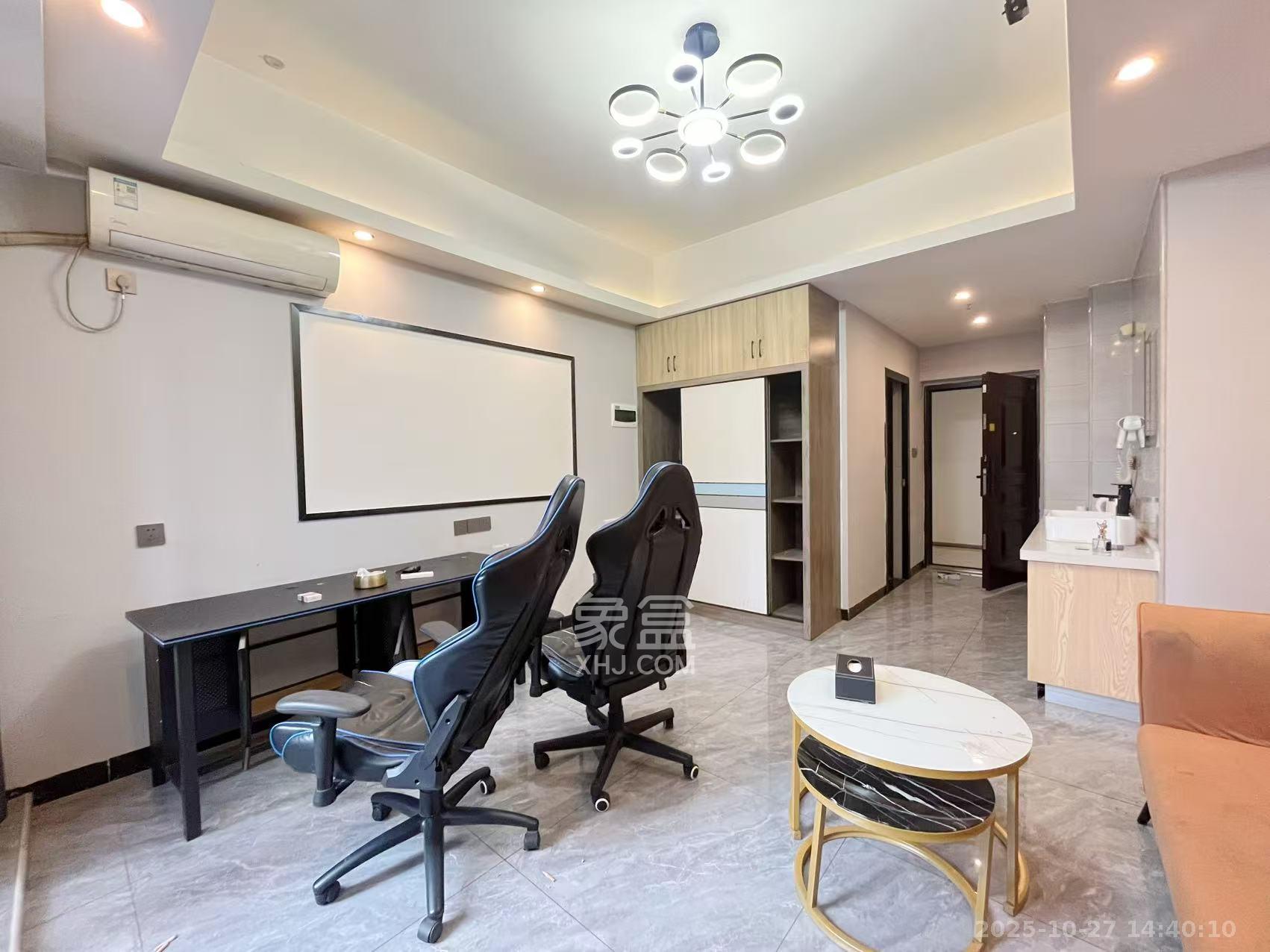 万润时光里  1室1厅1卫    1500.0元/月 万润时光里  1室1厅1卫    1500.0元/月室内图