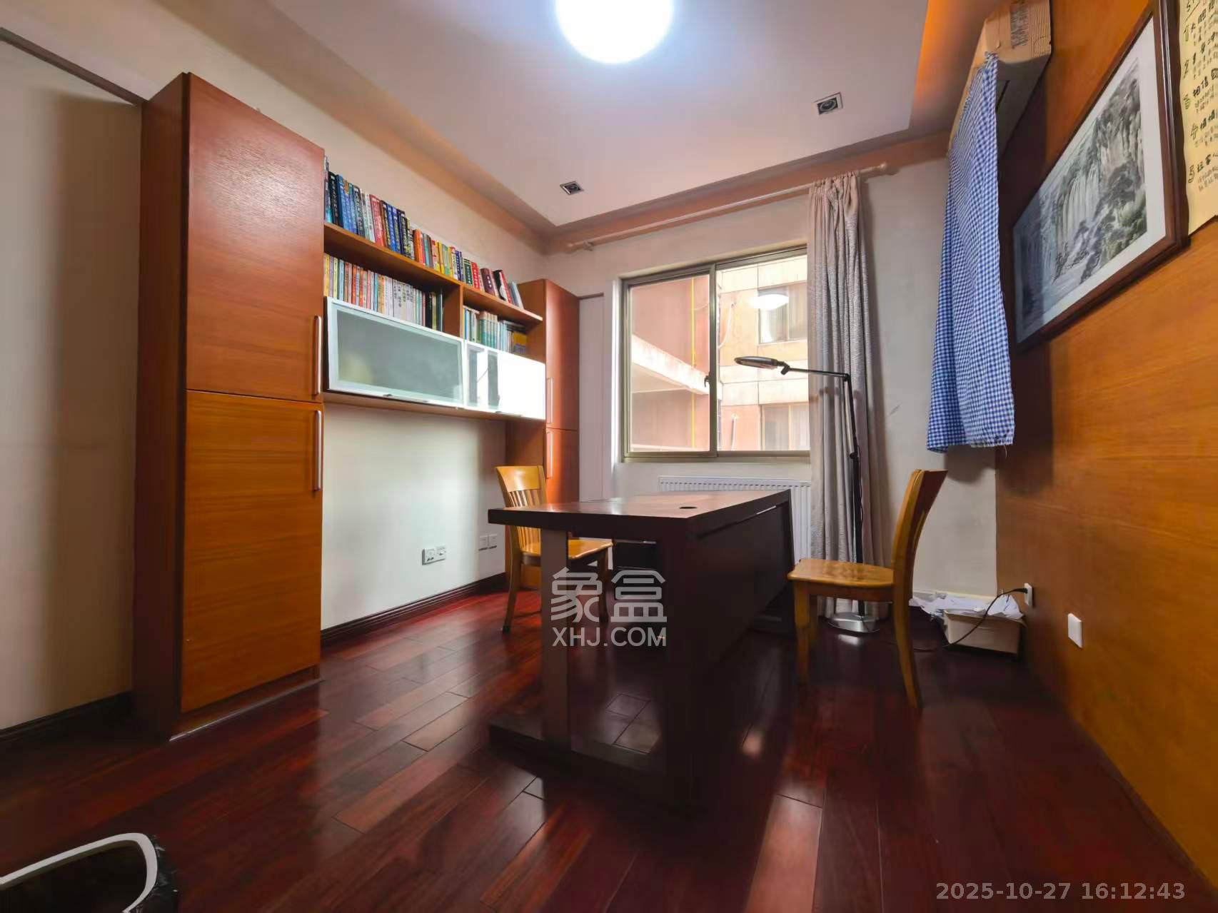 中天枫景园  4室2厅2卫    6500.0元/月 中天枫景园  4室2厅2卫    6500.0元/月室内图