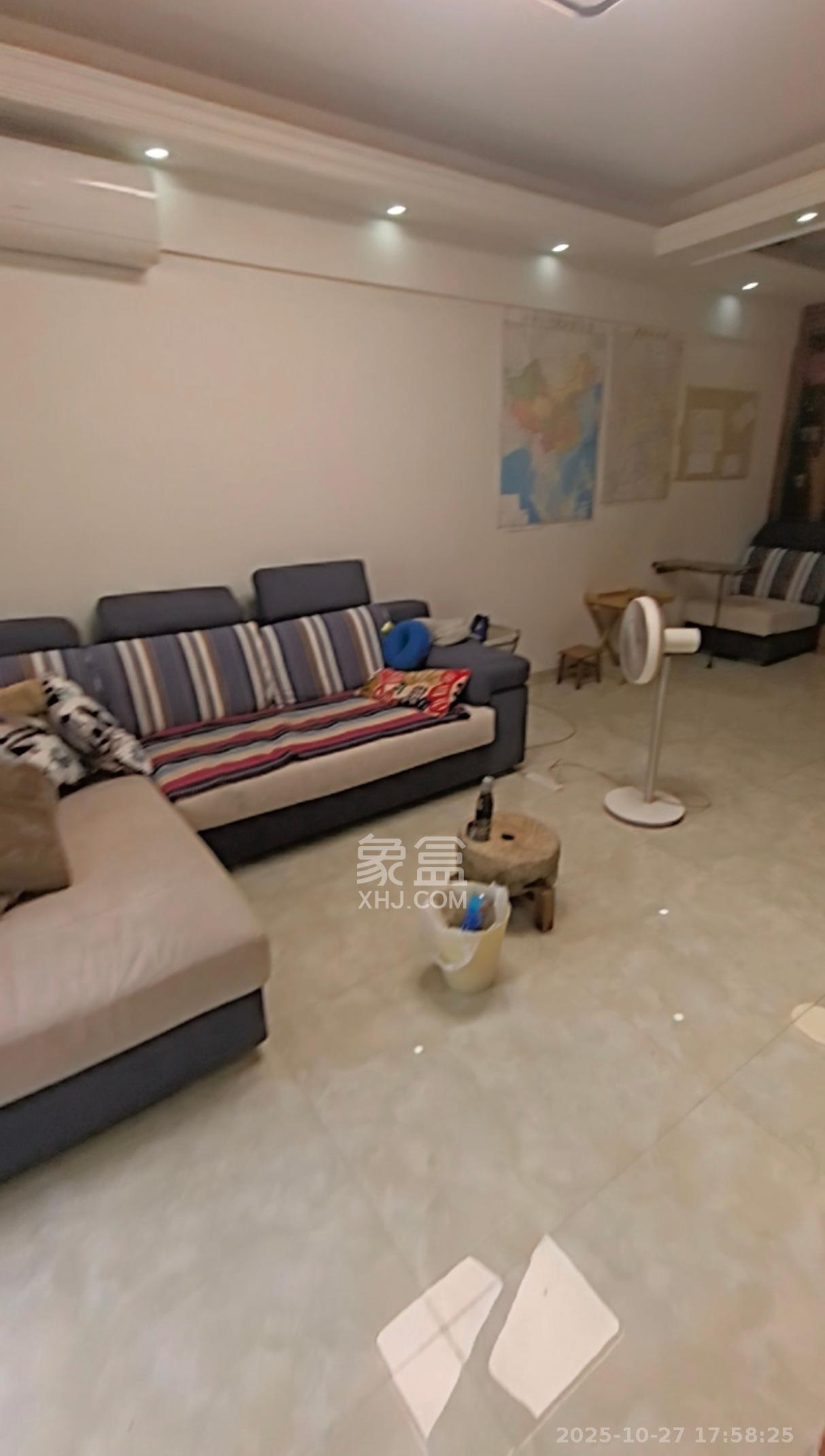 美洲故事高层  1室2厅1卫    2150.0元/月室内图