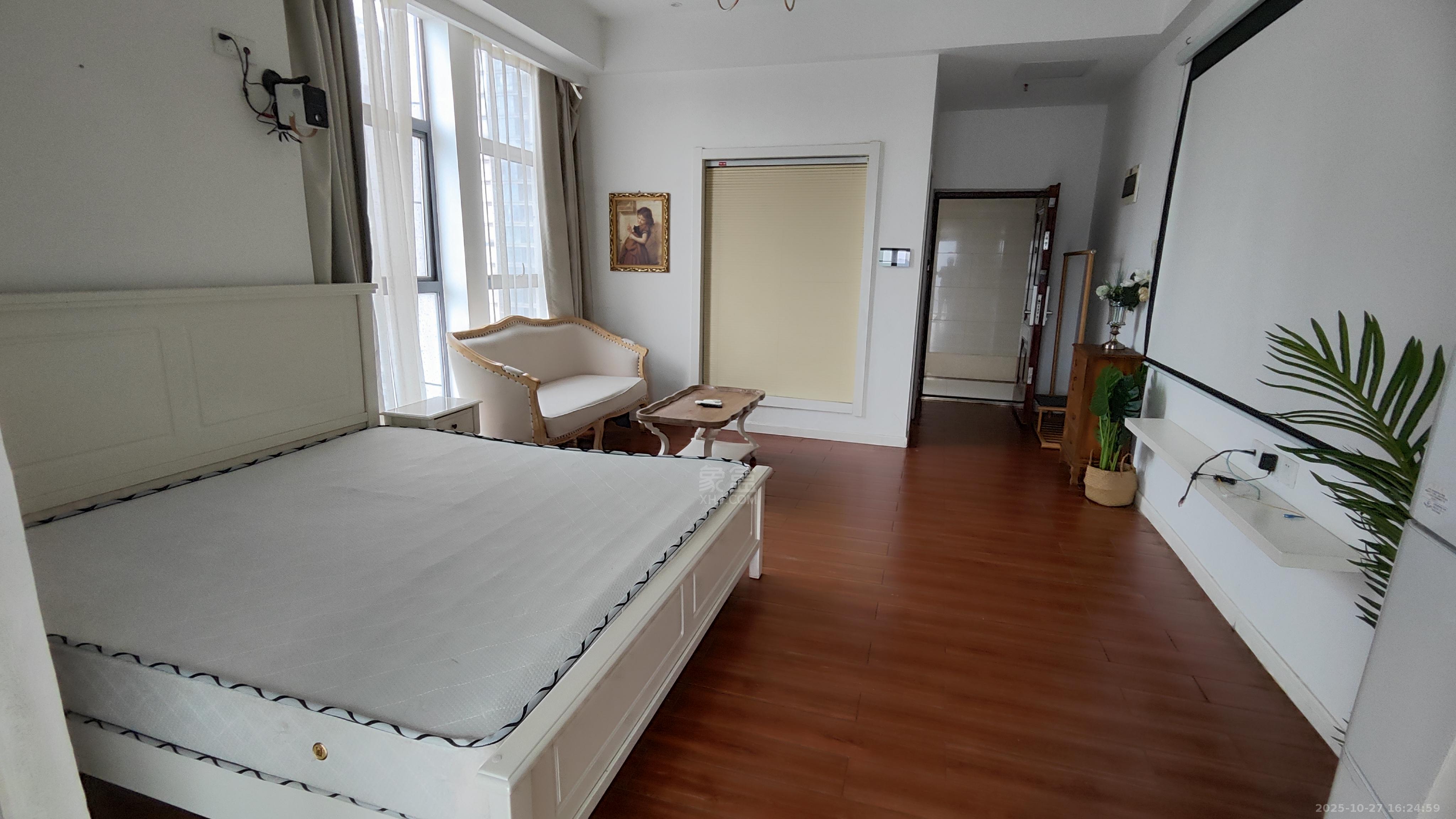 流金岁月-华晨国际 1室1厅1卫 1400.0元/月 流金岁月-华晨国际 1室1厅1卫 1400.0元/月室内图