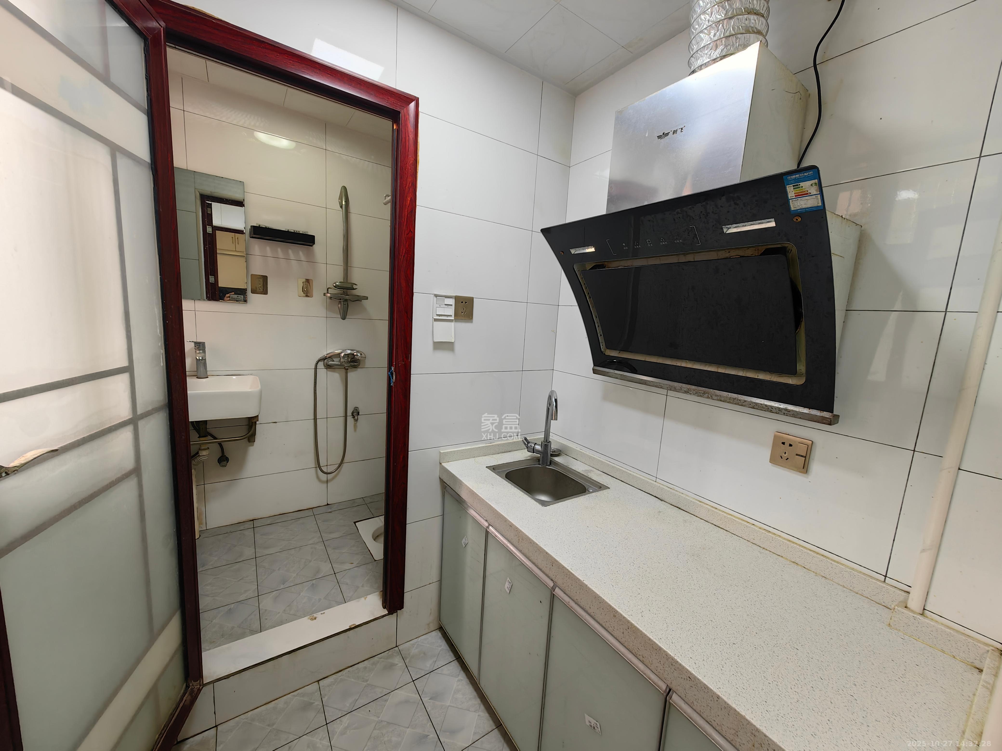 嘉顺苑  1室0厅1卫    1200.0元/月室内图