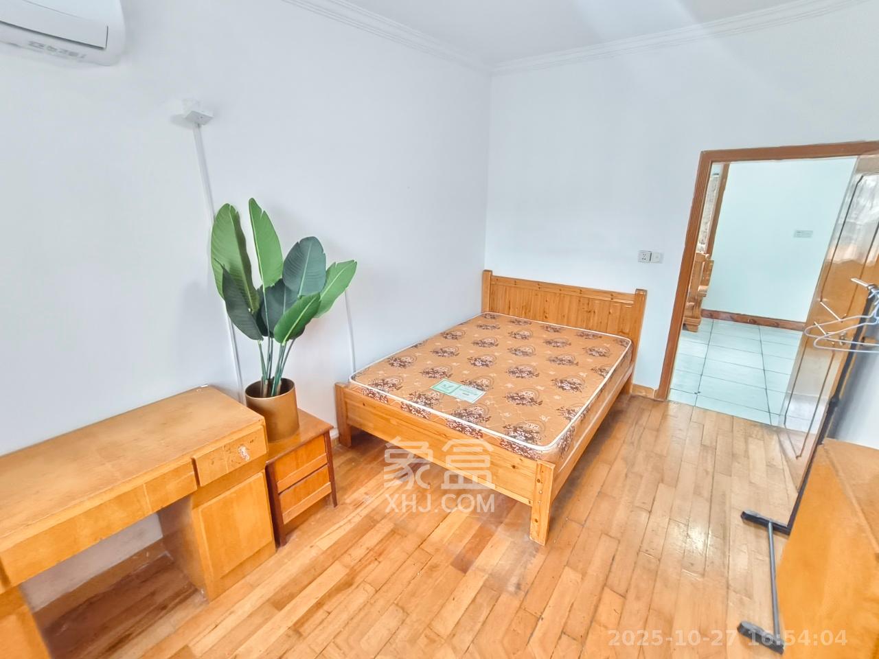 蒋家垅社区  2室1厅1卫    1300.0元/月 蒋家垅社区  2室1厅1卫    1300.0元/月室内图