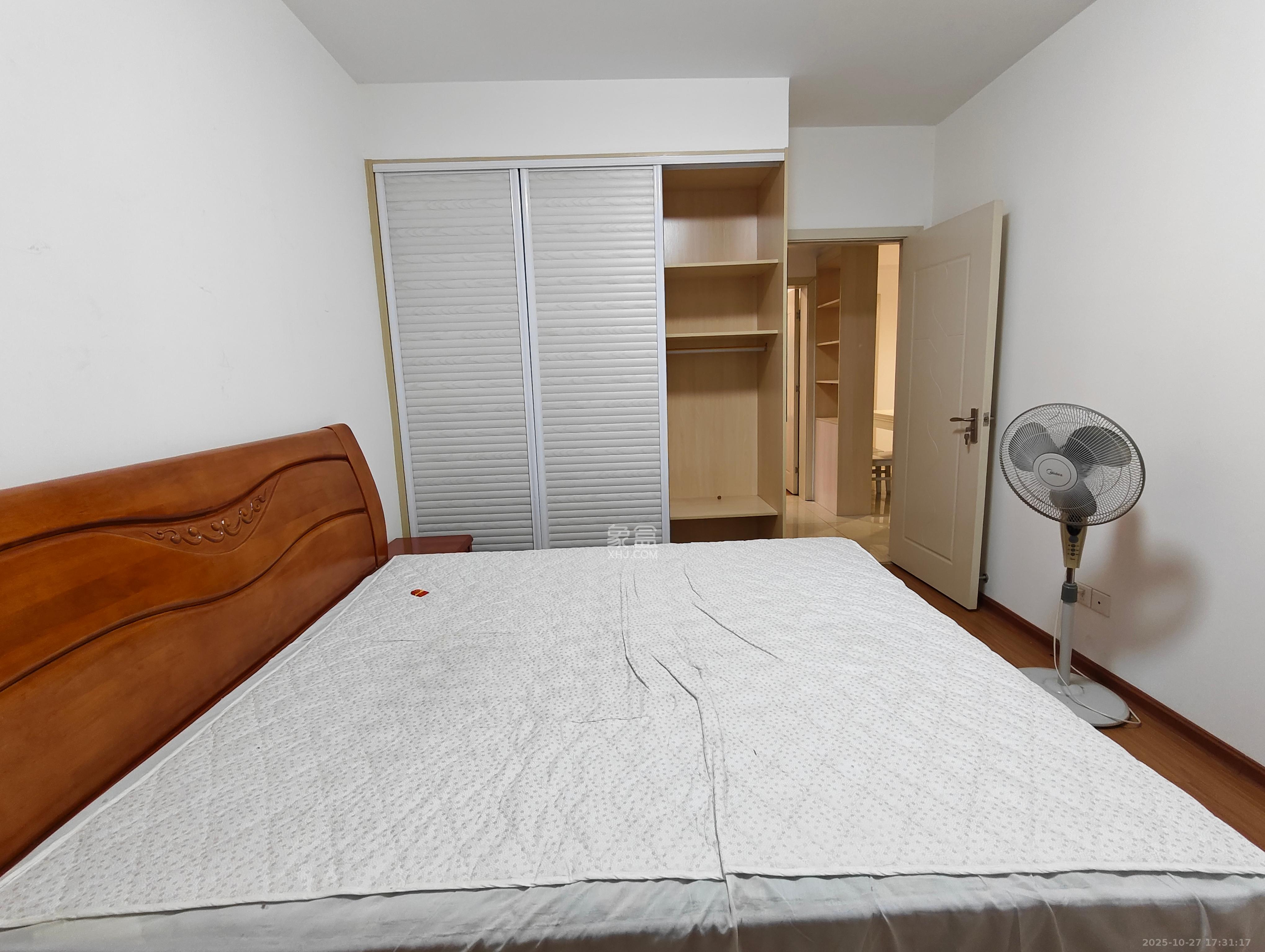 华润凤凰城三期  2室2厅1卫    1800.0元/月 华润凤凰城三期  2室2厅1卫    1800.0元/月室内图