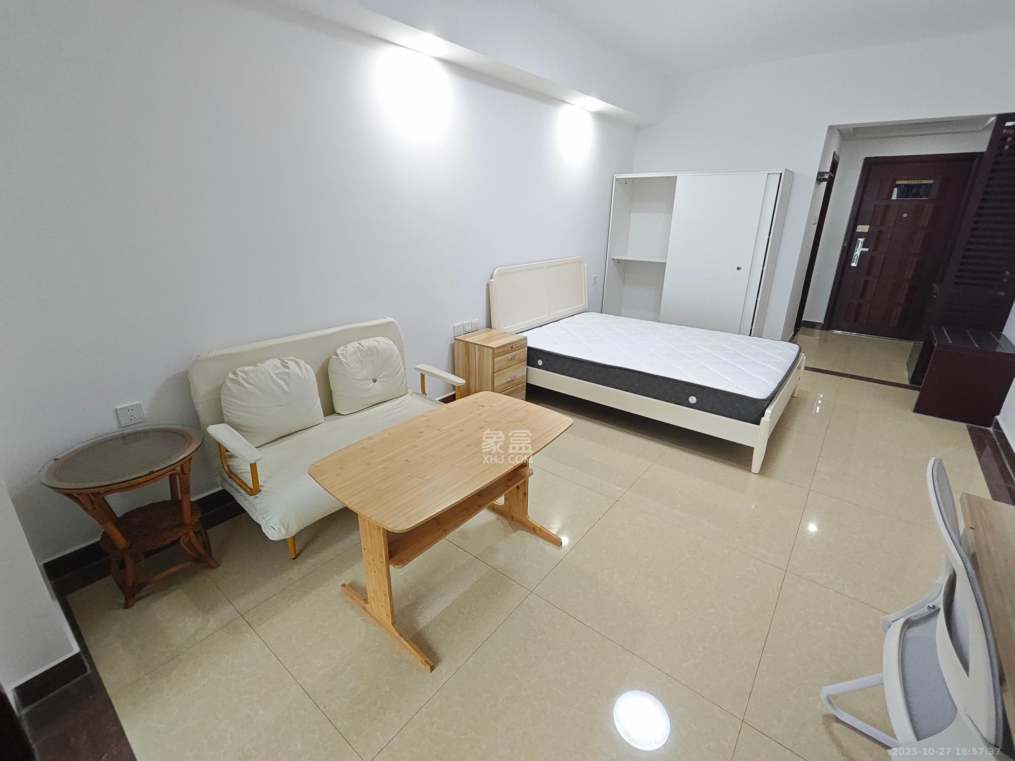 东塘瑞府  1室1厅1卫    1500.0元/月 东塘瑞府  1室1厅1卫    1500.0元/月室内图