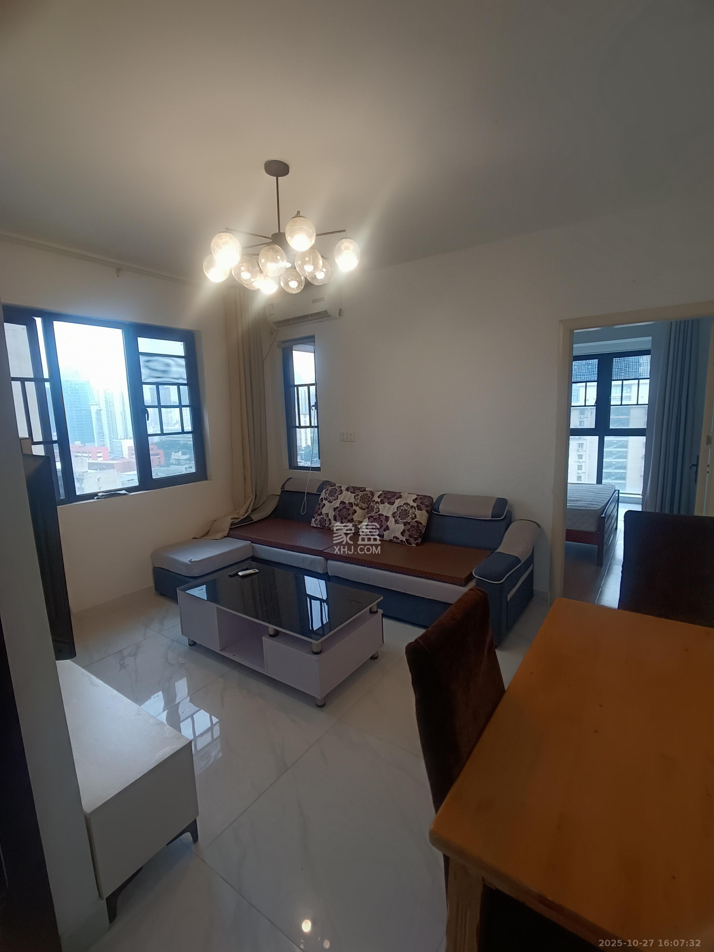 韭菜园嘉苑  2室1厅1卫    3000.0元/月 韭菜园嘉苑  2室1厅1卫    3000.0元/月室内图