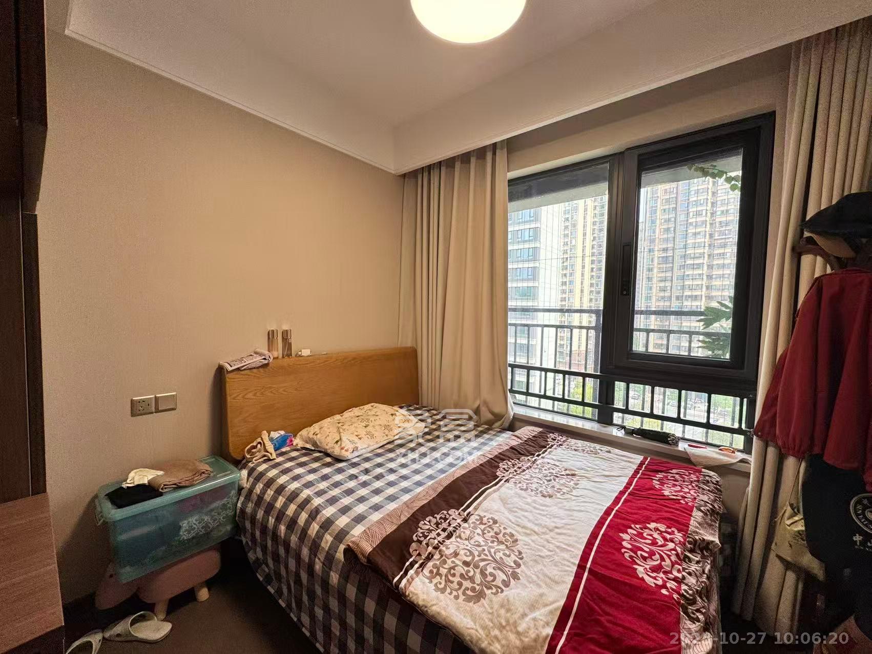 龙湖春江天曜一期  4室2厅2卫    4800.0元/月 龙湖春江天曜一期  4室2厅2卫    4800.0元/月室内图