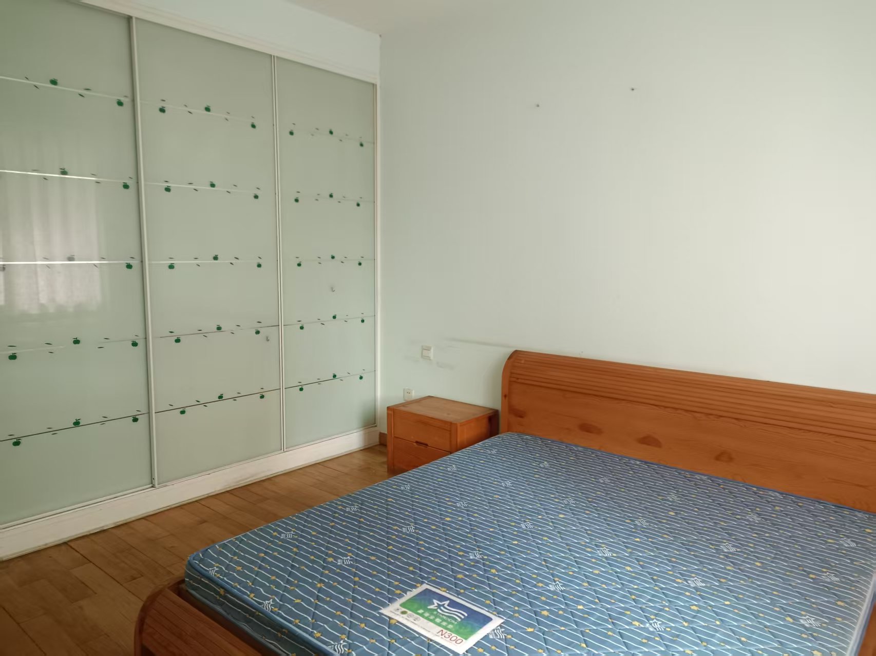 梓怡华盛家园  3室2厅2卫    1800.0元/月 梓怡华盛家园  3室2厅2卫    1800.0元/月室内图