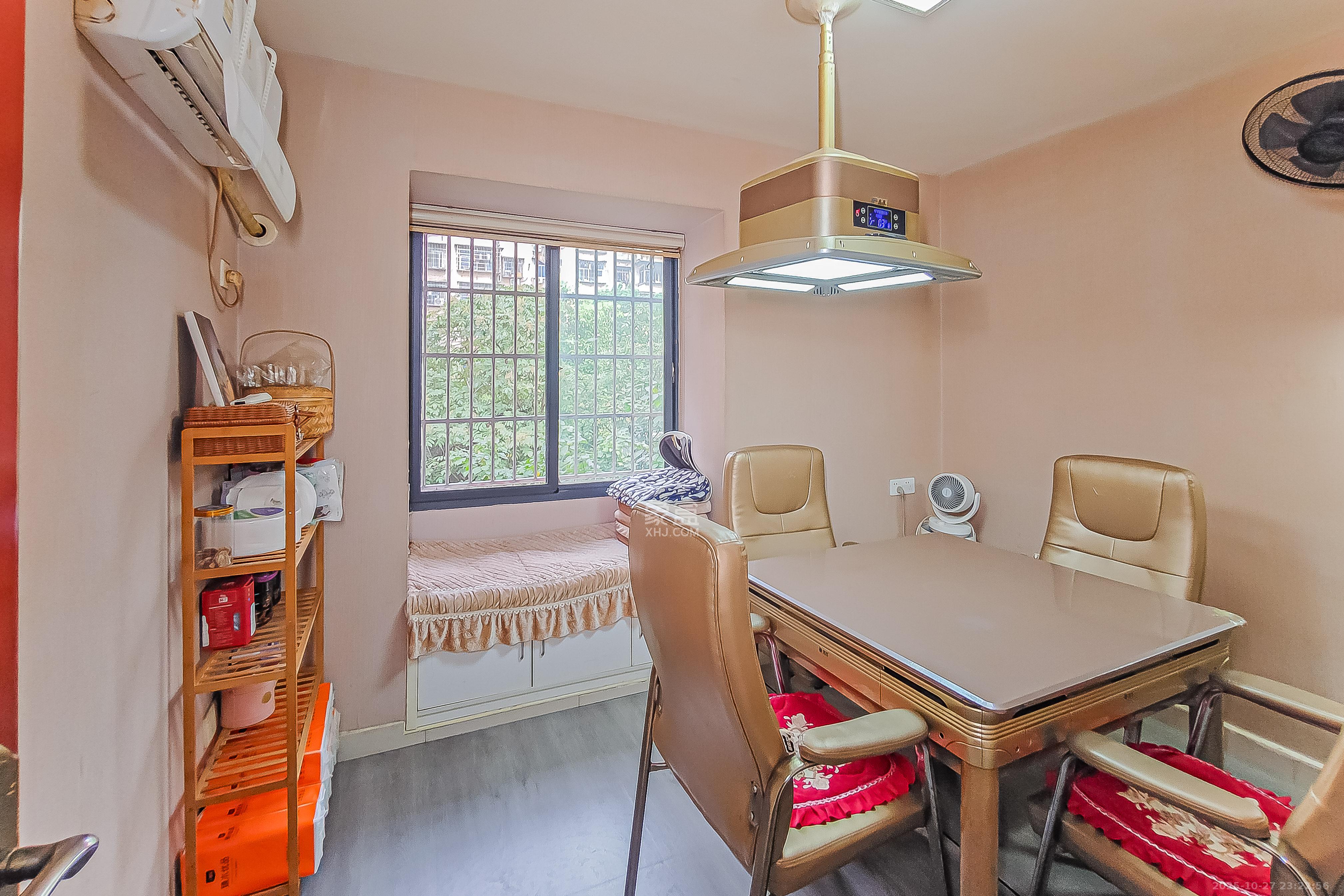 开发公司宿舍  1室1厅1卫    55.0万卧室