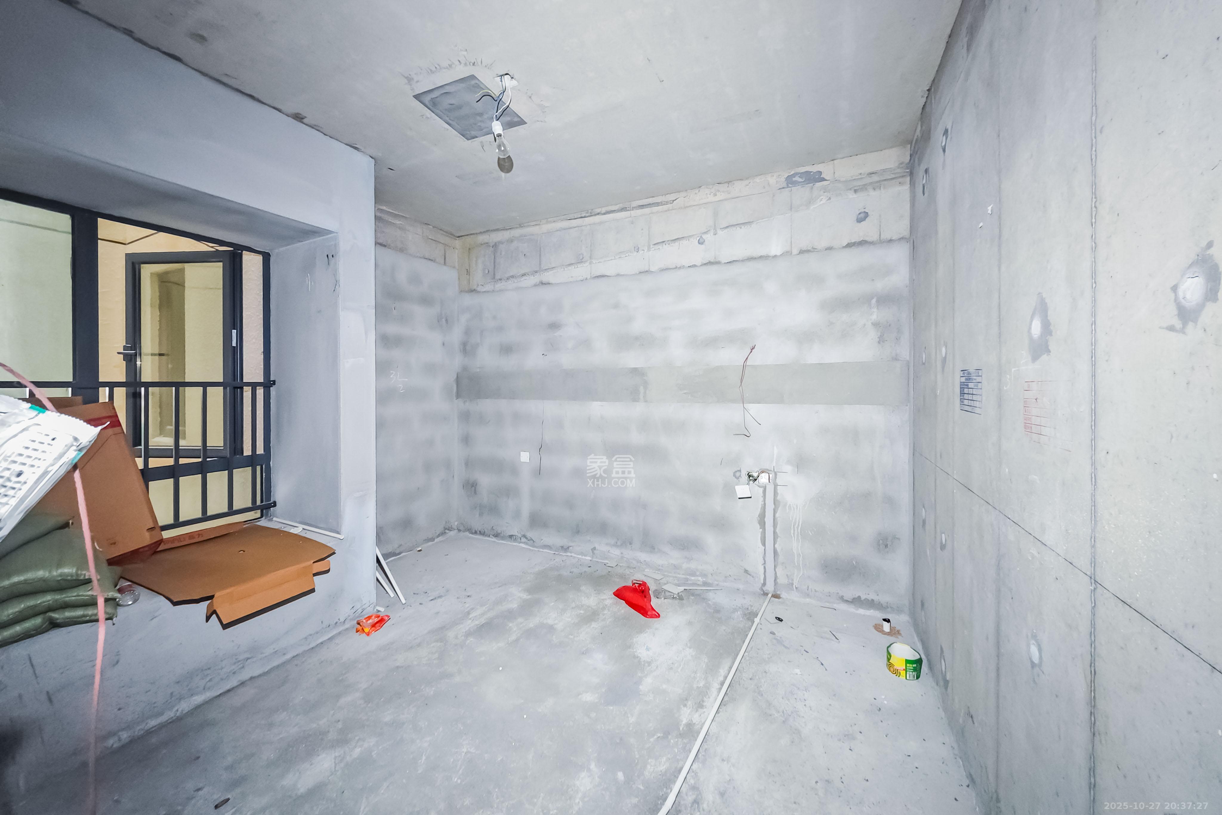 佳兆业城市广场  4室2厅2卫    125.0万其他