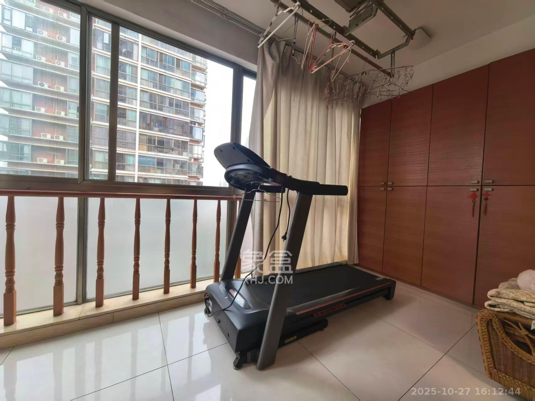 中天枫景园  4室2厅2卫    6500.0元/月 中天枫景园  4室2厅2卫    6500.0元/月室内图