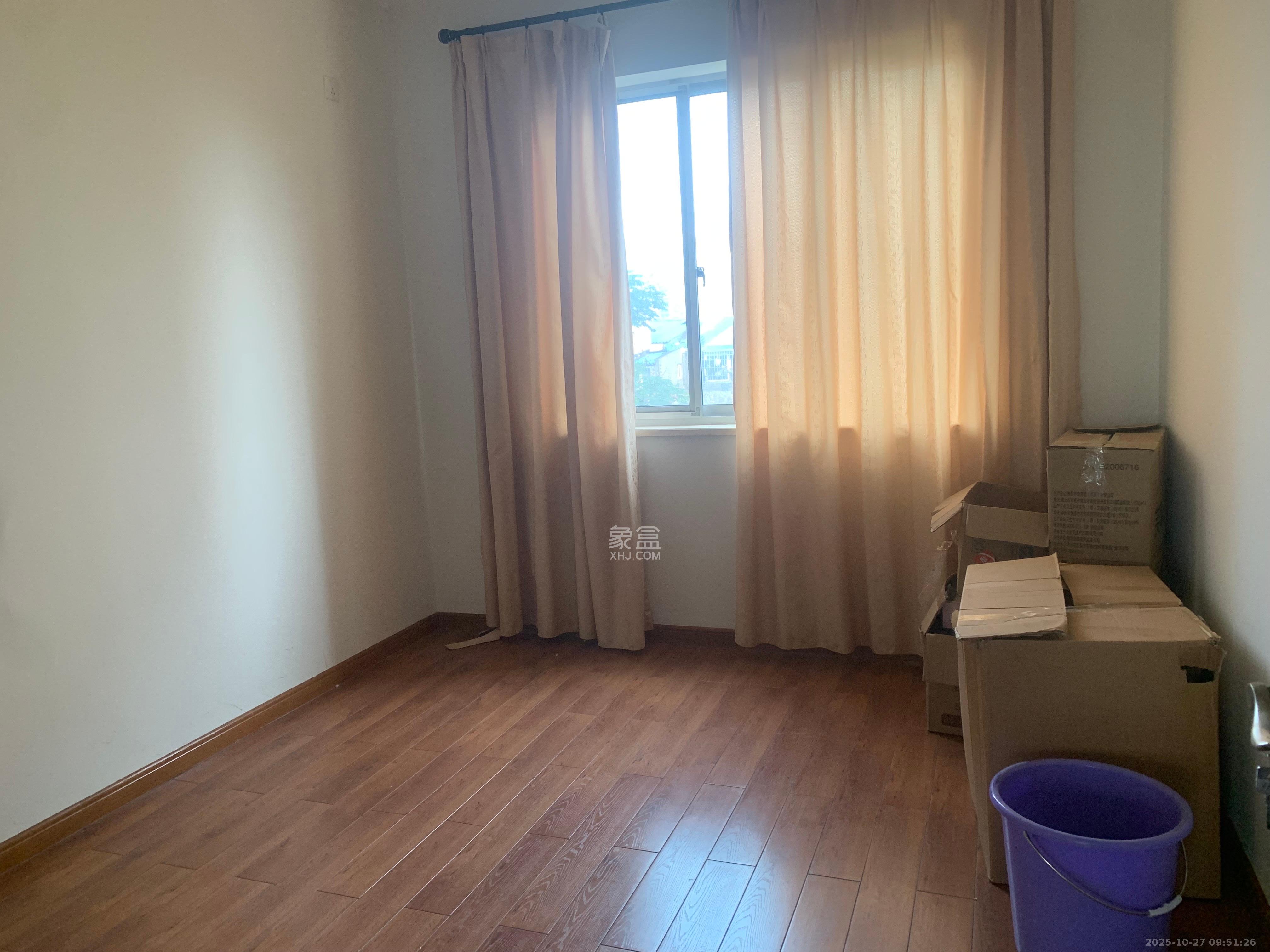 佳馨园  5室2厅2卫    4600.0元/月室内图