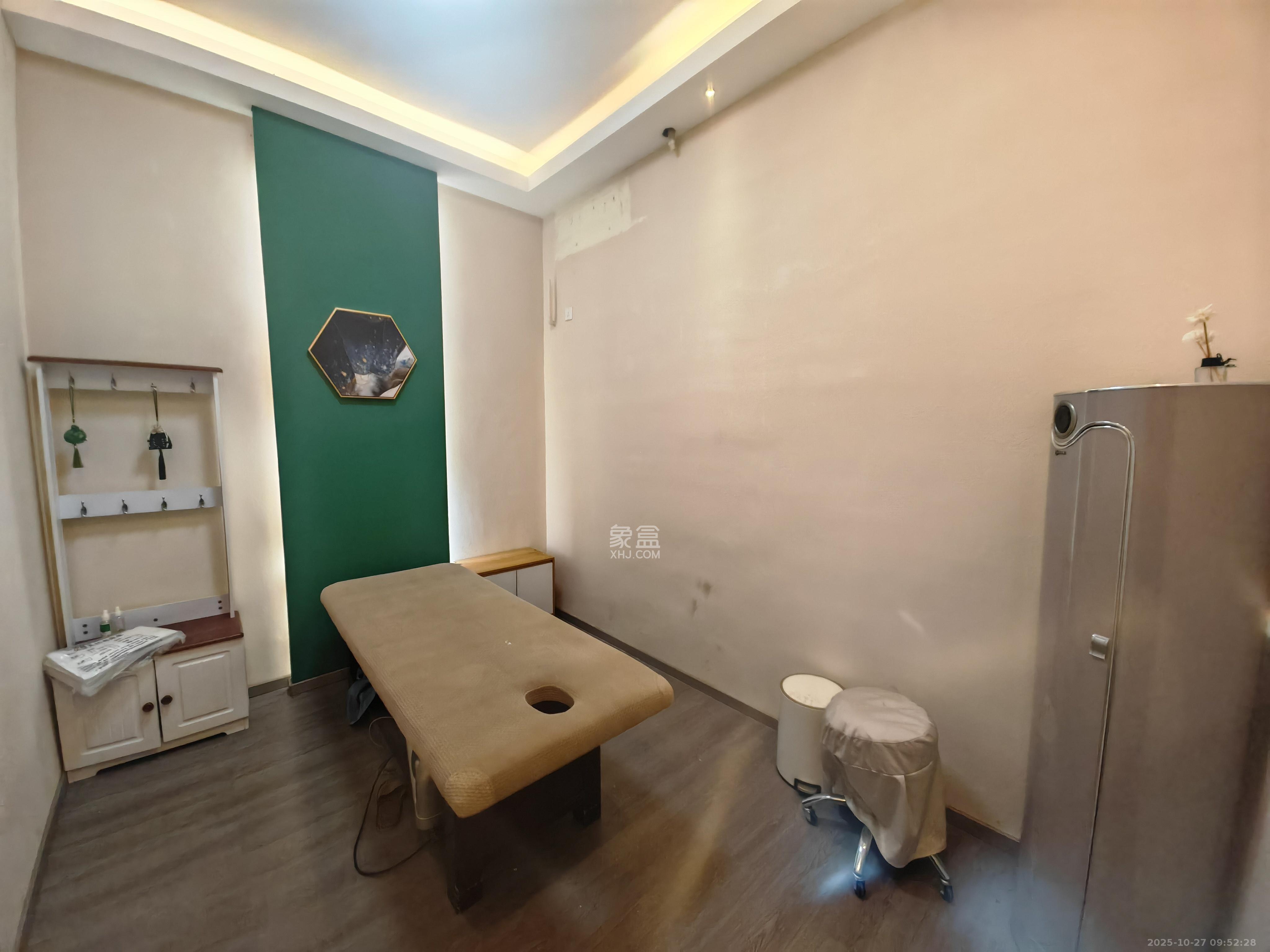 万科金域蓝湾   214.0㎡      13000.0元/月室内图