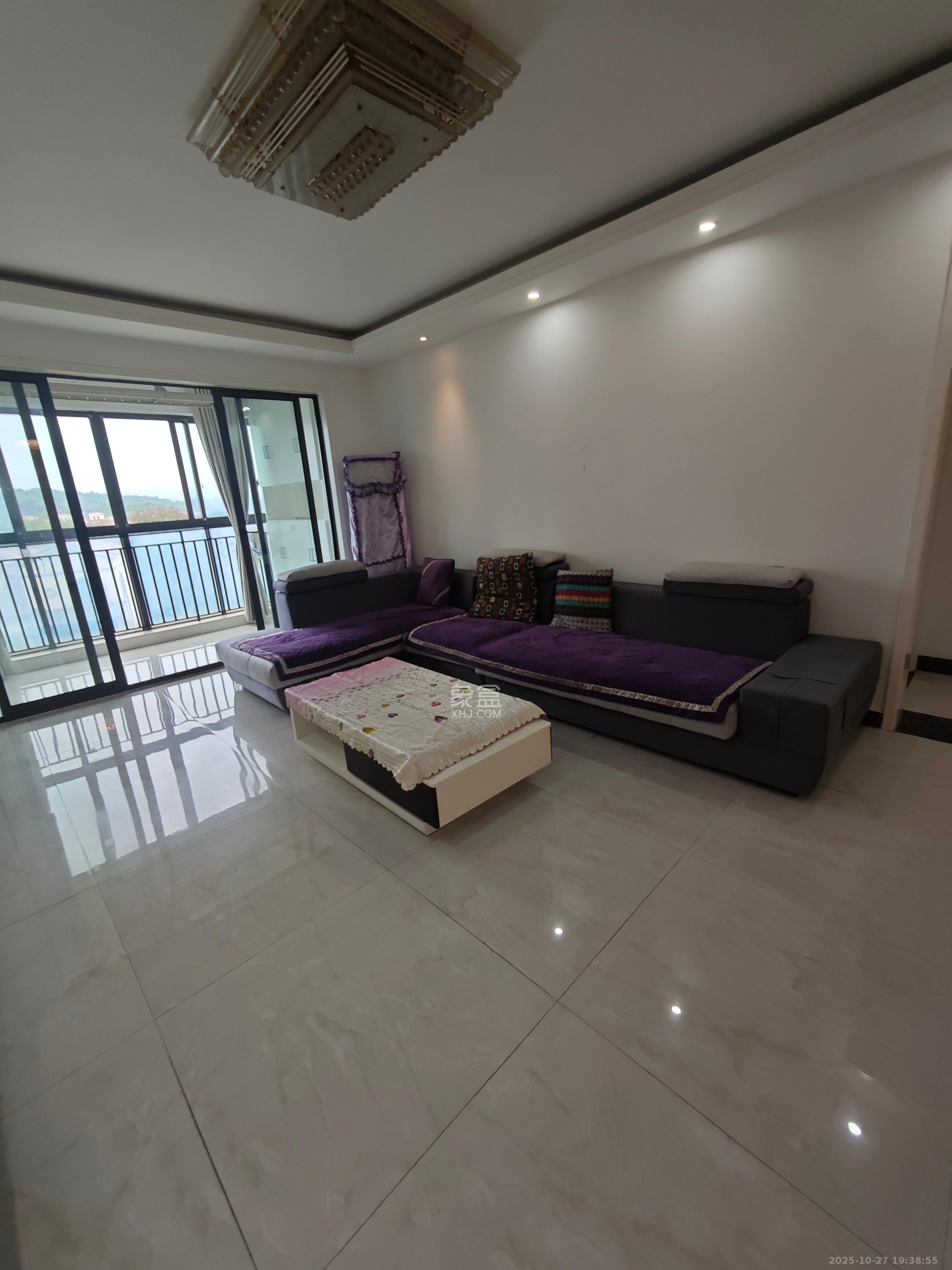 佳兆业水岸新都  4室2厅2卫    2000.0元/月室内图