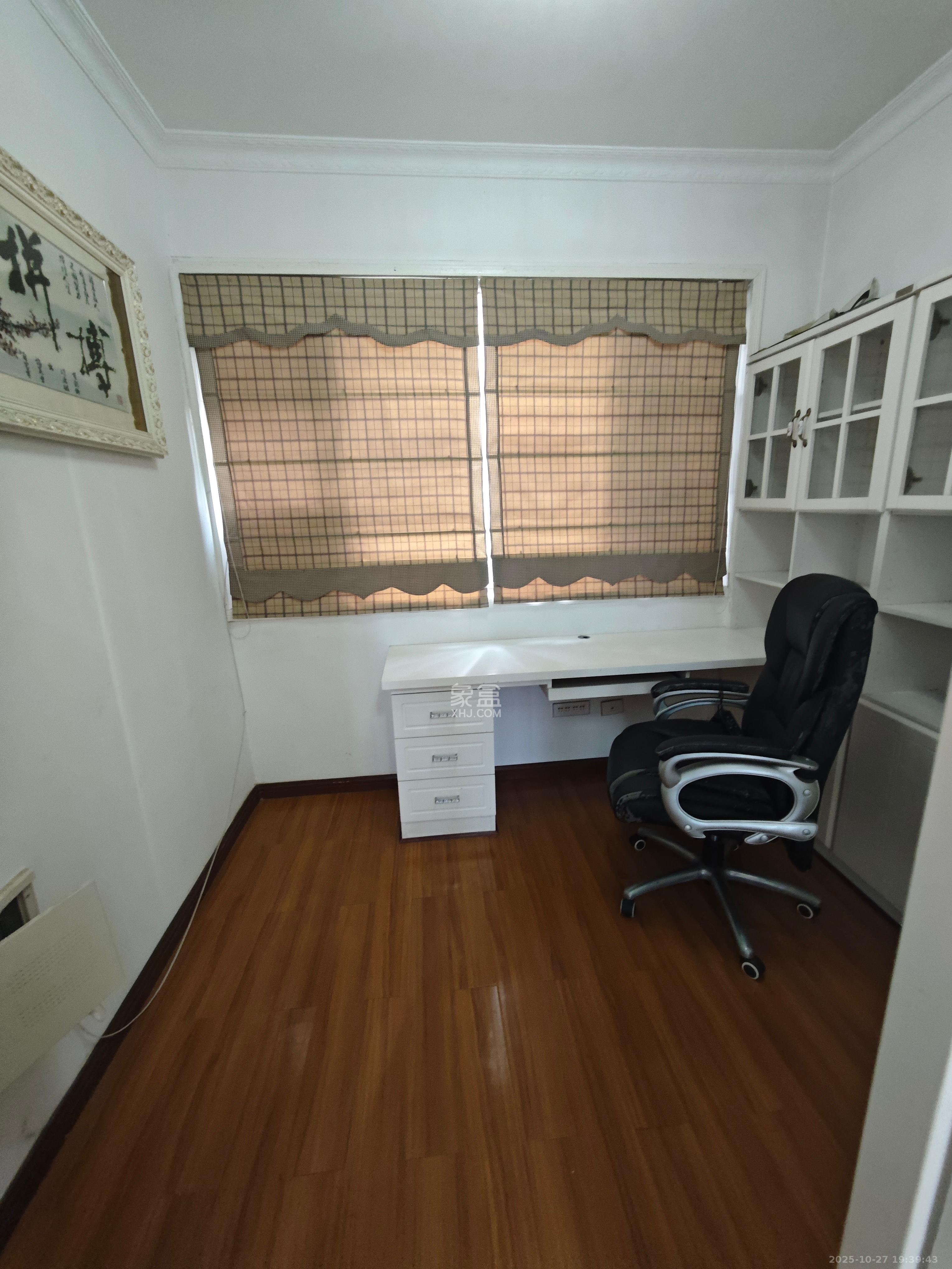 佳兆业水岸新都  4室2厅2卫    2000.0元/月室内图