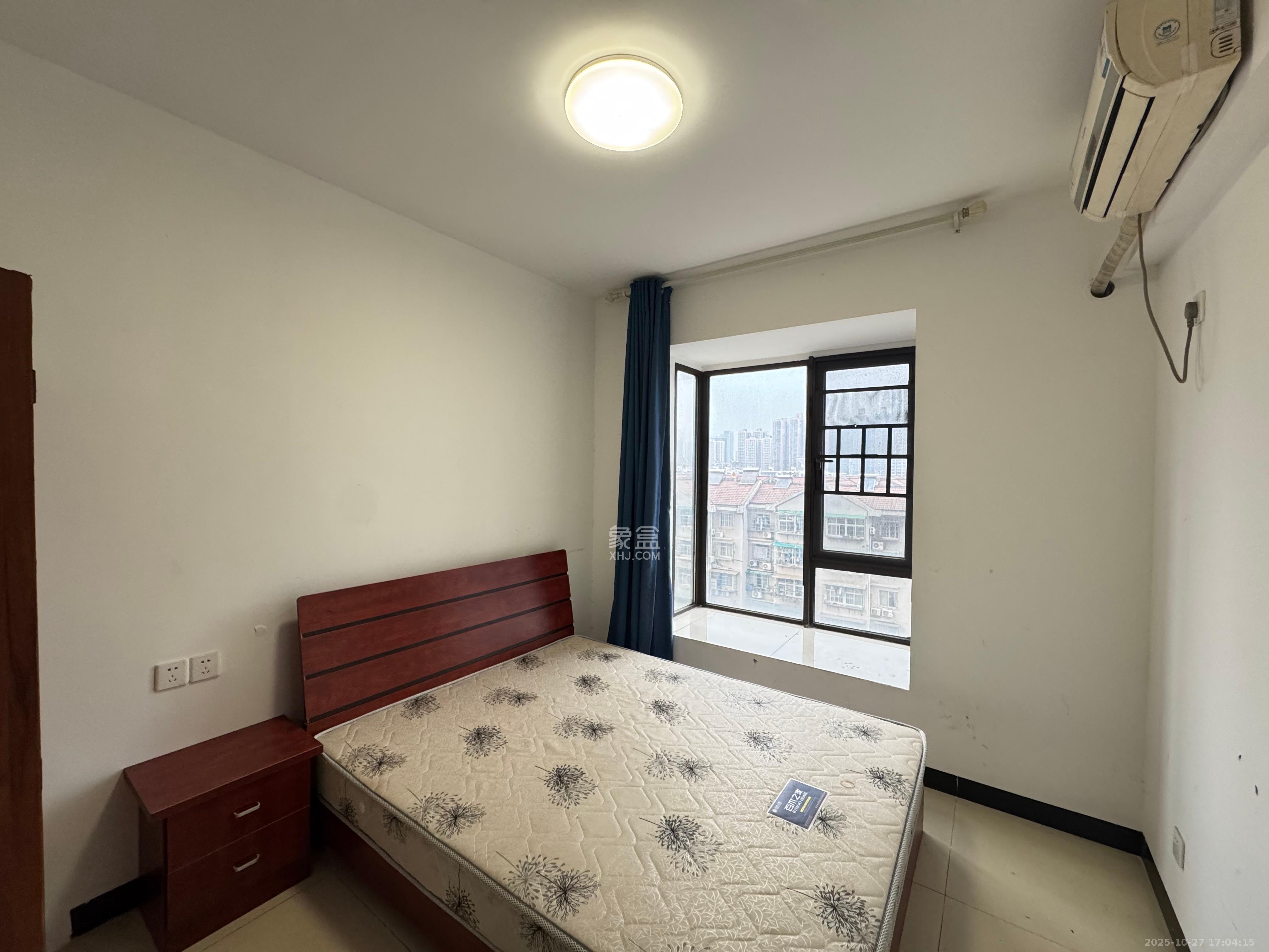 中欣楚天熙苑  3室2厅2卫    2500.0元/月 中欣楚天熙苑  3室2厅2卫    2500.0元/月室内图