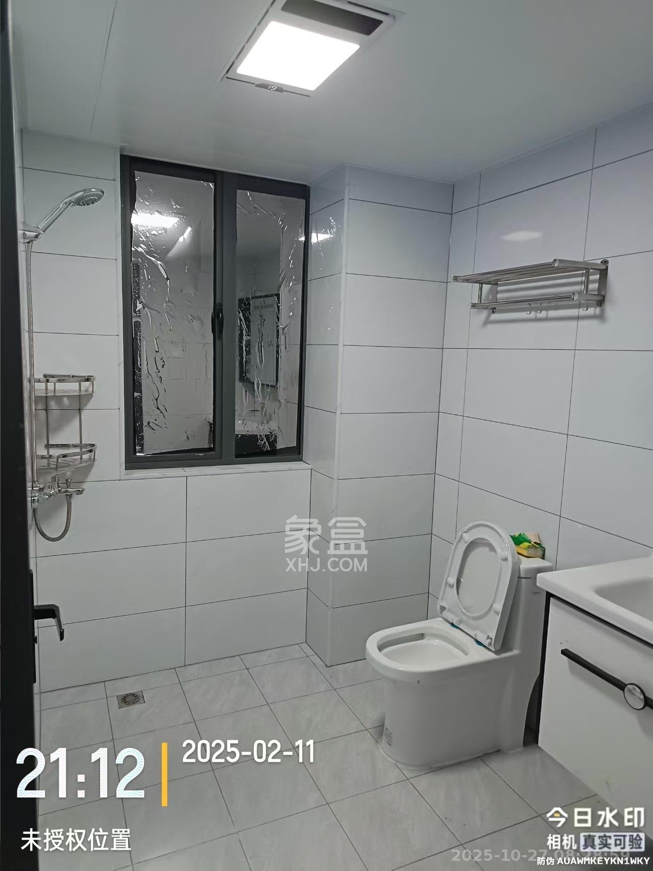 岭福家苑(天心佳苑) 3室2厅1卫 3300.0元/月 岭福家苑(天心佳苑) 3室2厅1卫 3300.0元/月室内图