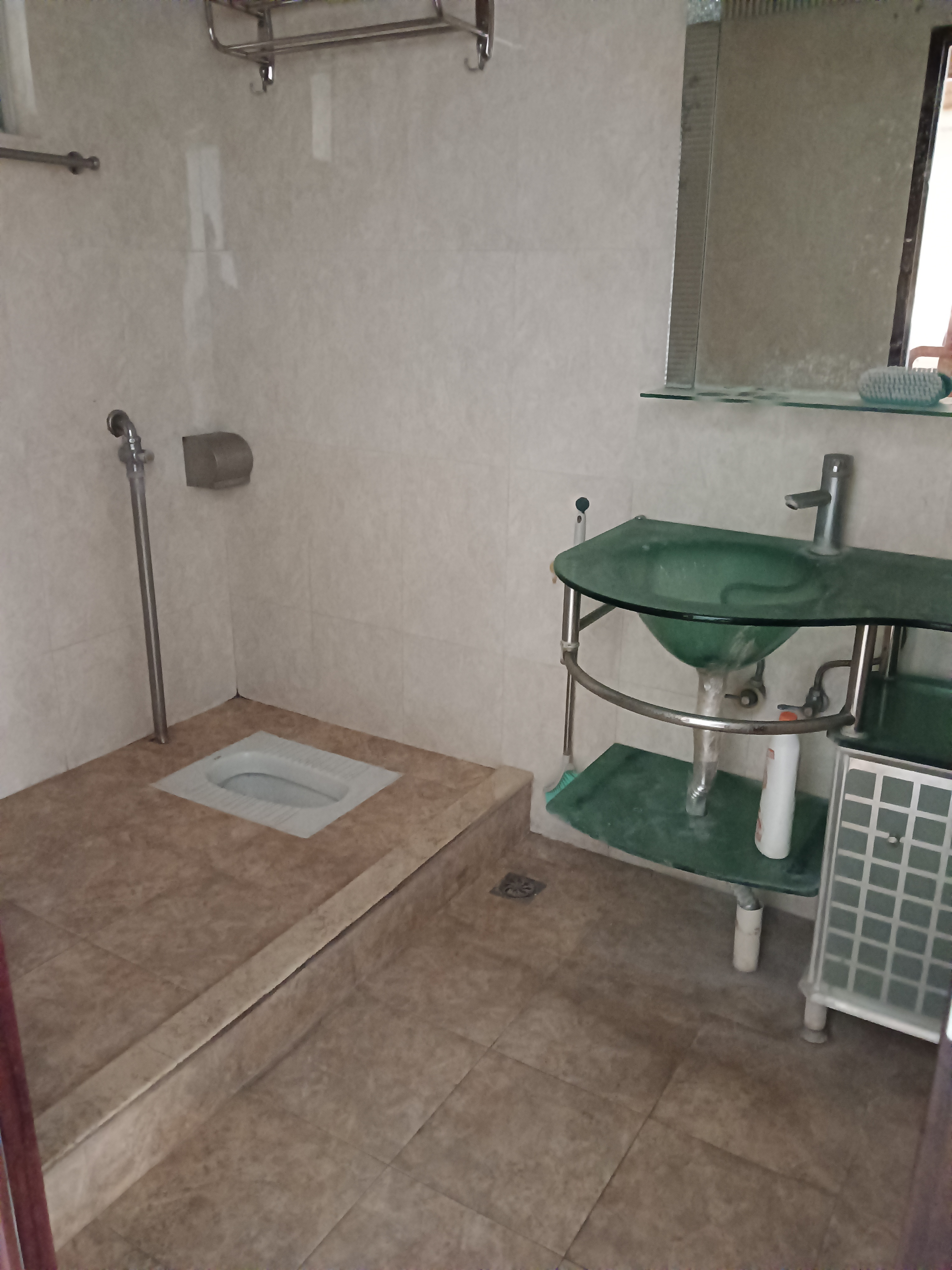 金山广场 2室2厅1卫 2300.0元/月 金山广场 2室2厅1卫 2300.0元/月室内图