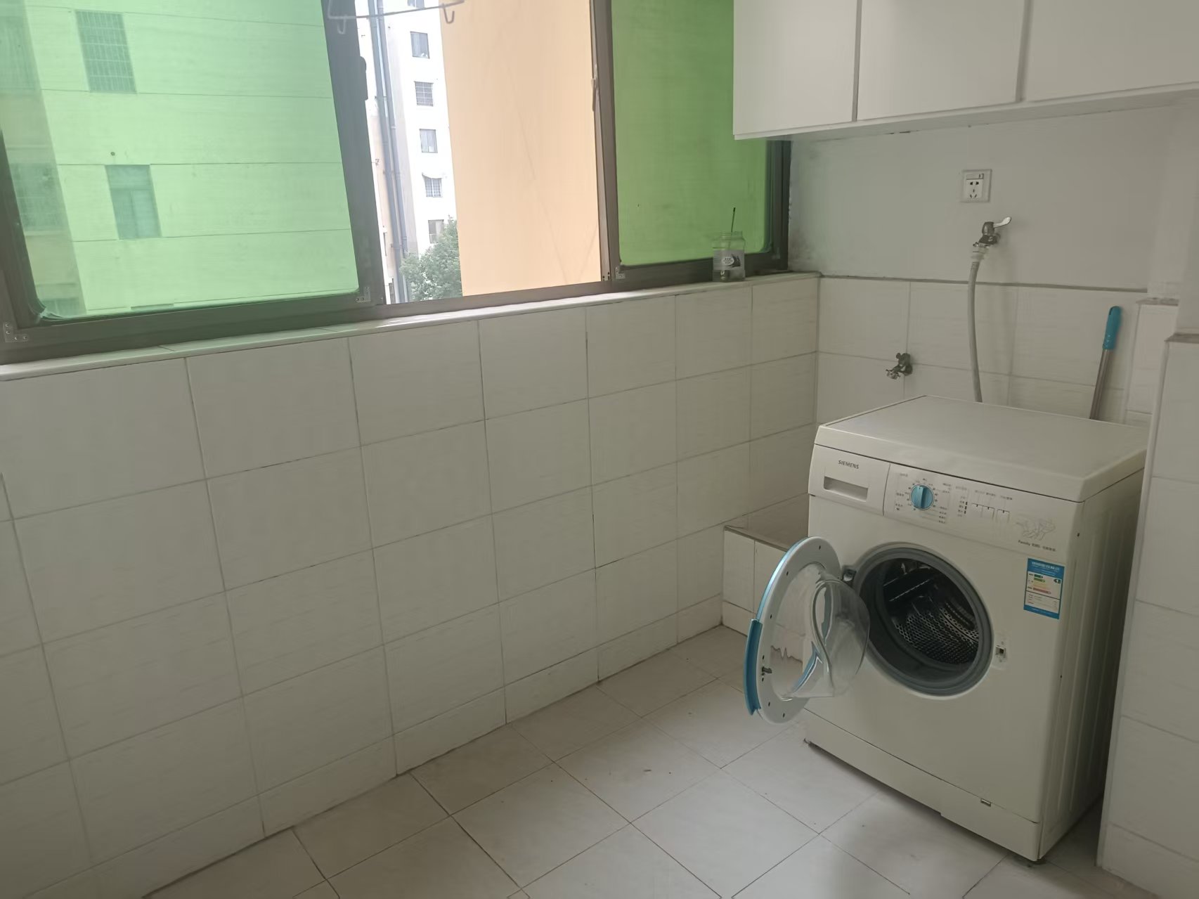 梓怡华盛家园  3室2厅2卫    1800.0元/月室内图1