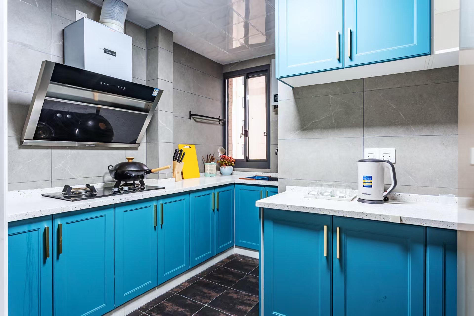 融冠亲城  3室1厅1卫    2500.0元/月室内图