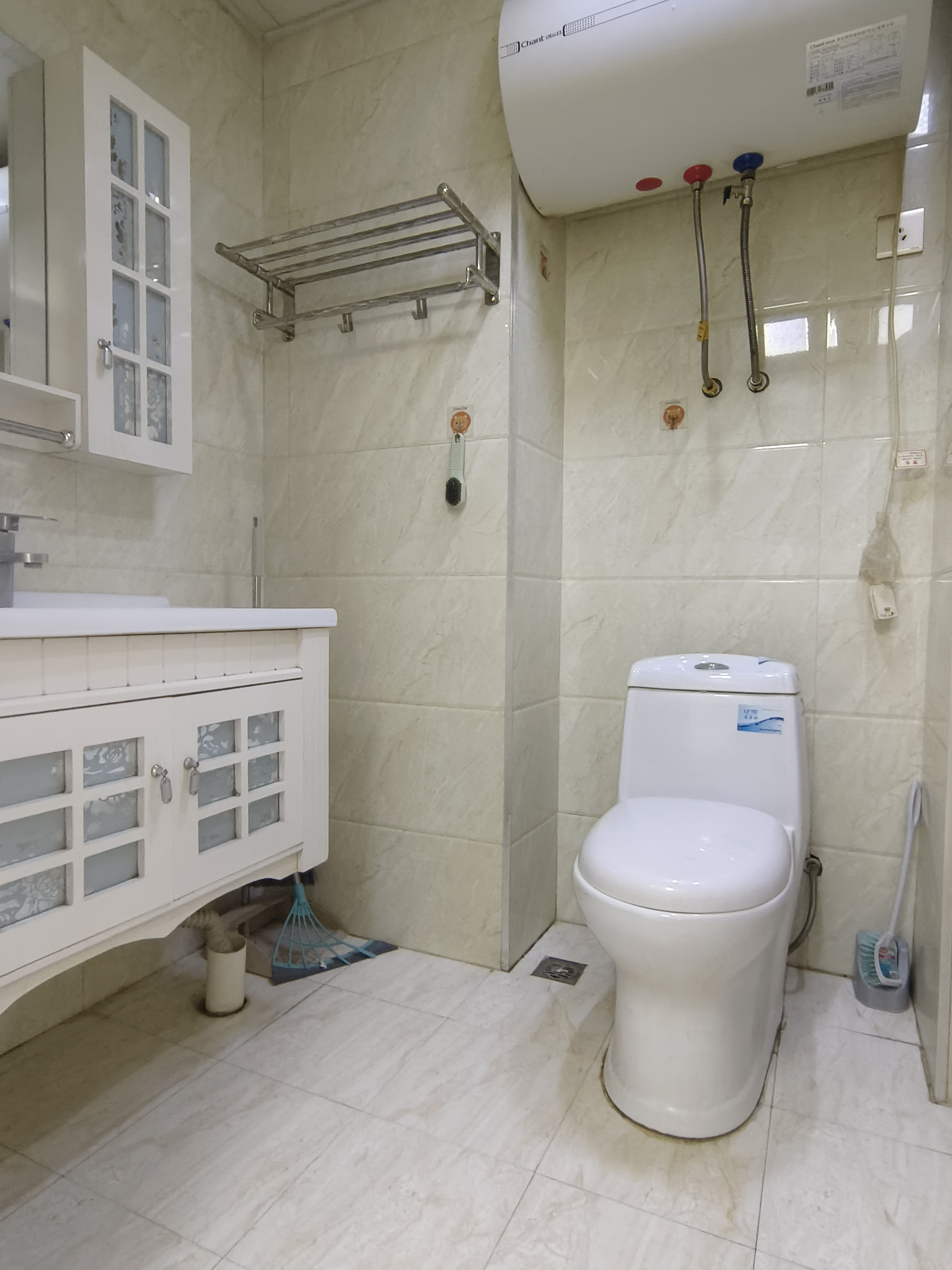 梓山湖公馆  1室1厅1卫    19.8万客厅