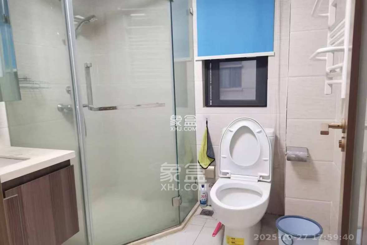 鑫苑芙蓉鑫家  3室2厅1卫    2400.0元/月 鑫苑芙蓉鑫家  3室2厅1卫    2400.0元/月室内图