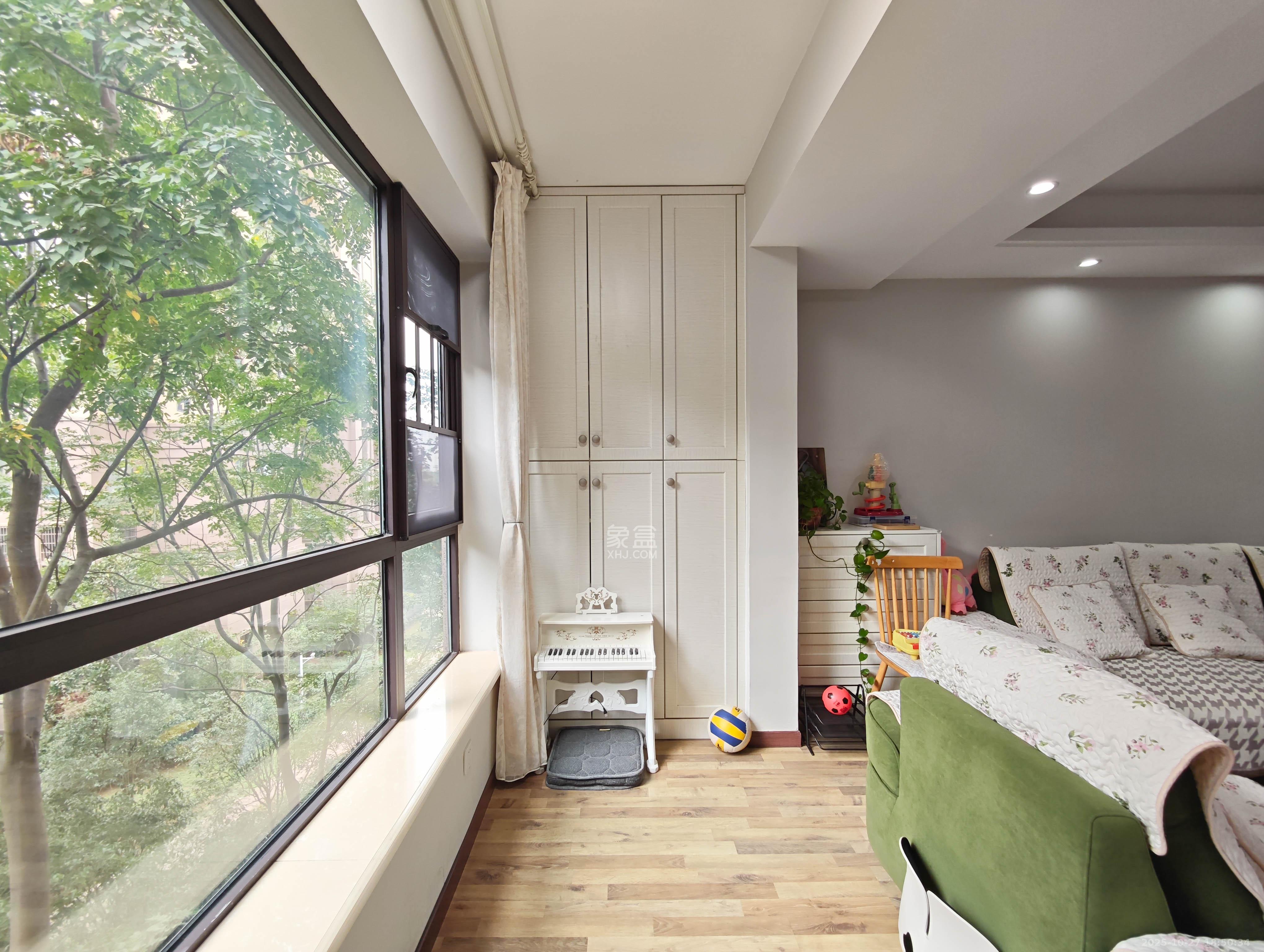 湘水郡(兴旺小爱同学)  4室2厅2卫    110.0万 湘水郡(兴旺小爱同学)  4室2厅2卫    110.0万阳台