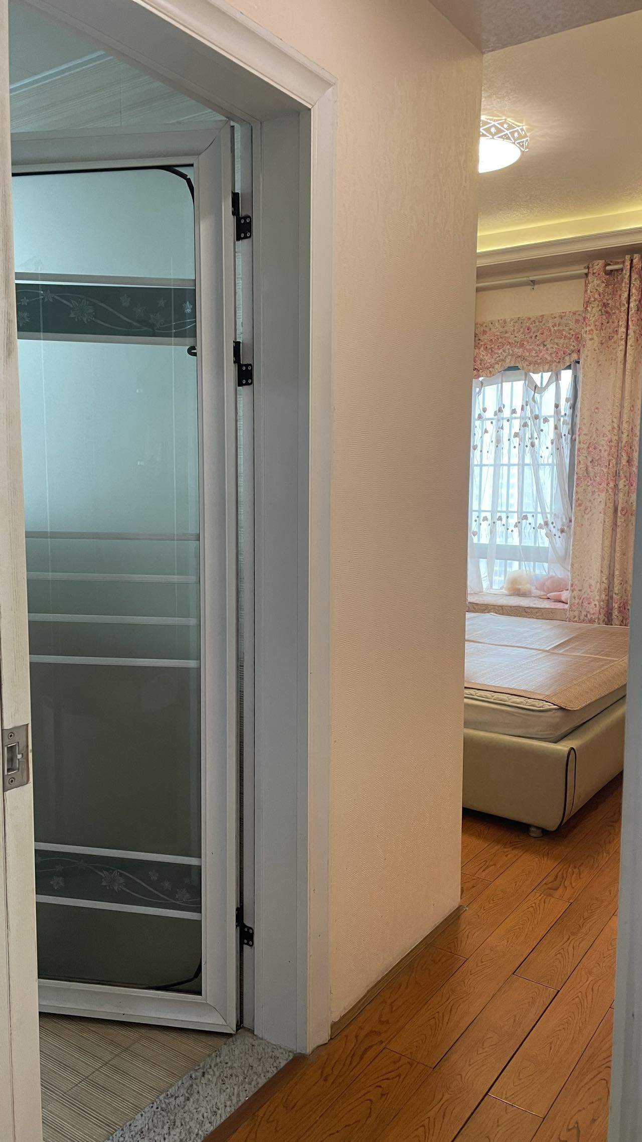 鹏利广场  3室2厅2卫    2100.0元/月户型图