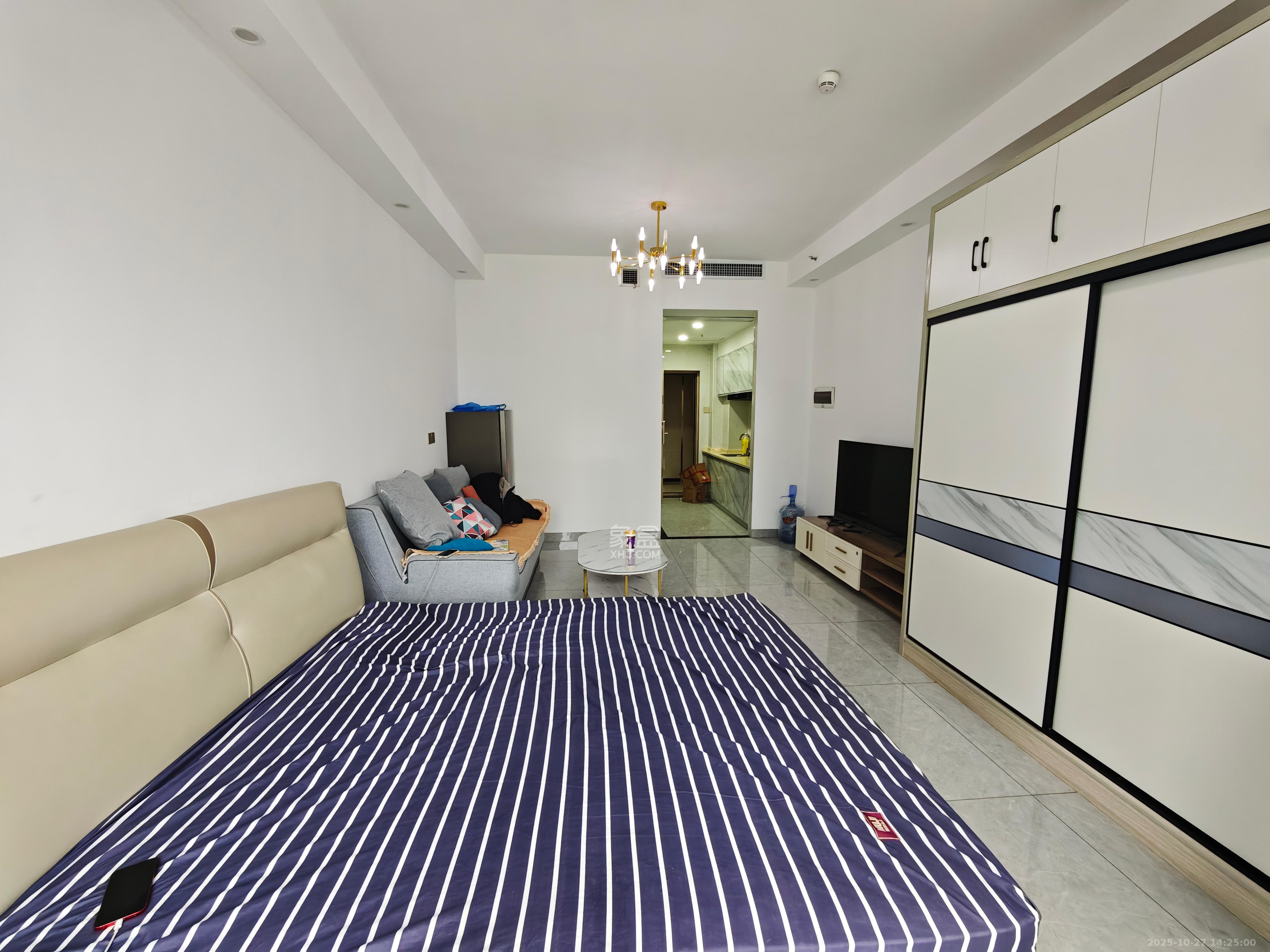 汇景发展环球中心  1室1厅1卫    2500.0元/月 汇景发展环球中心  1室1厅1卫    2500.0元/月室内图