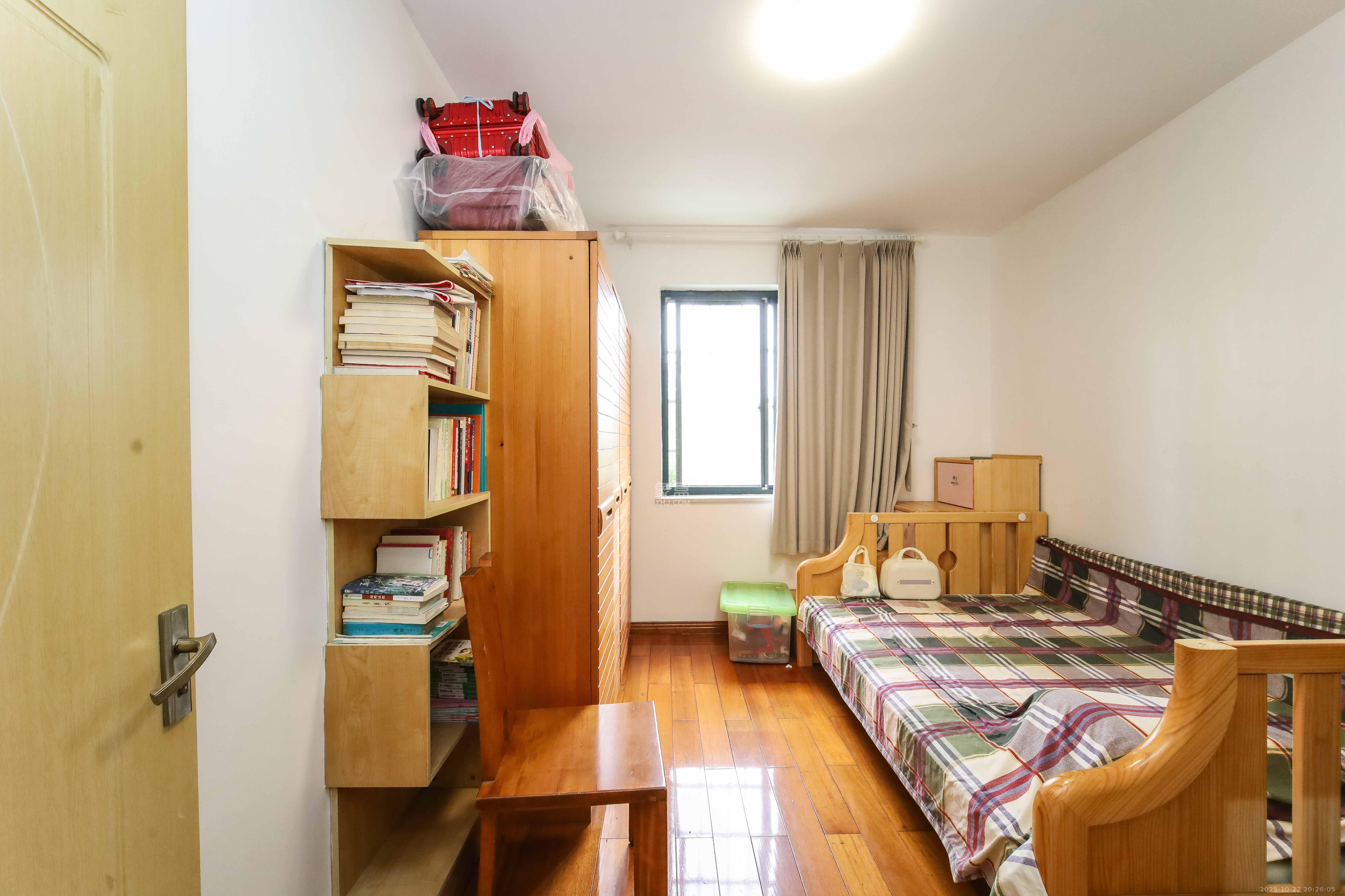 世嘉国际华城  3室2厅2卫    148.0万 世嘉国际华城  3室2厅2卫    148.0万卧室