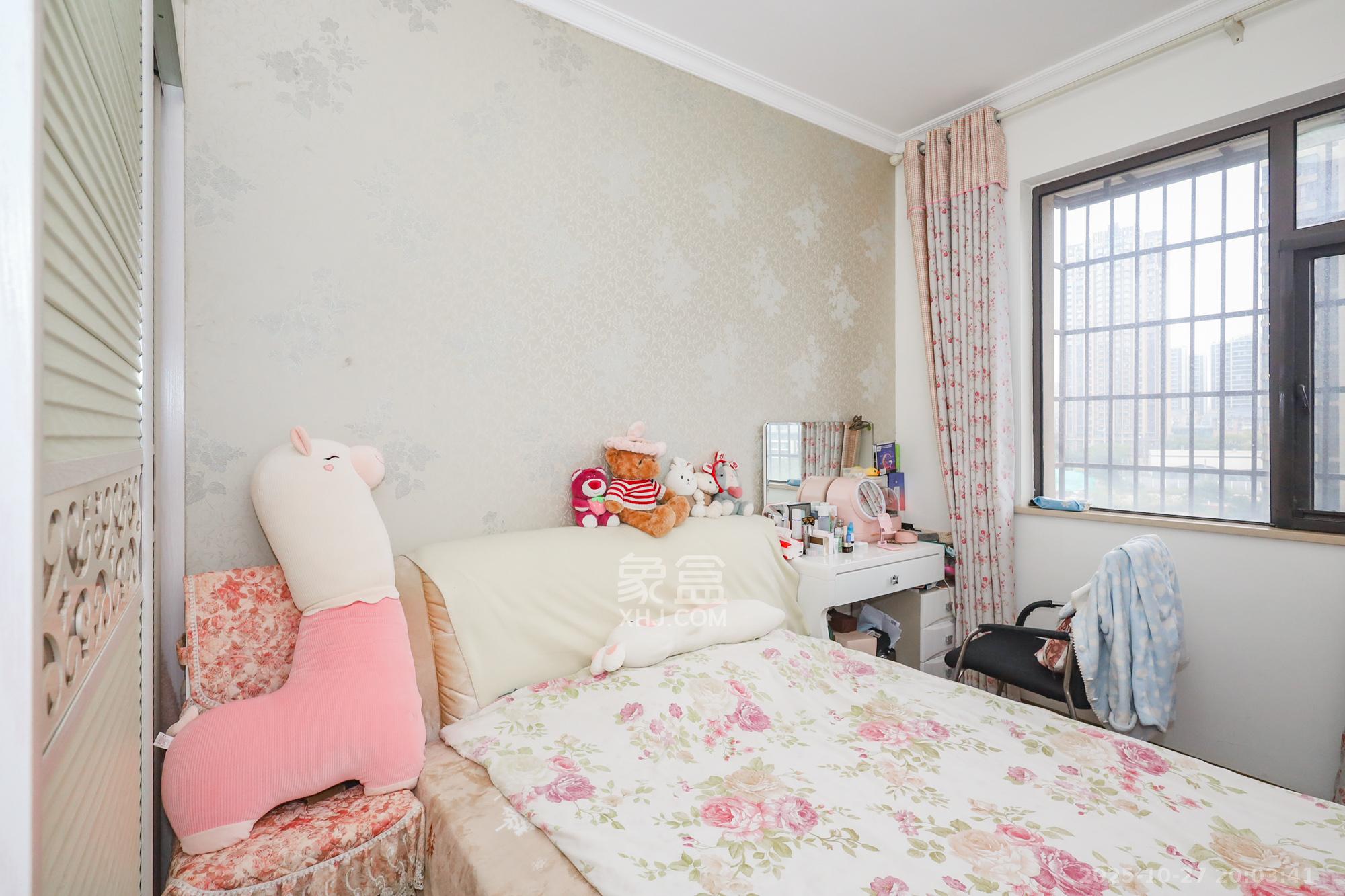 阳光丽城一期 4室2厅2卫 158.0万 阳光丽城一期 4室2厅2卫 158.0万卧室