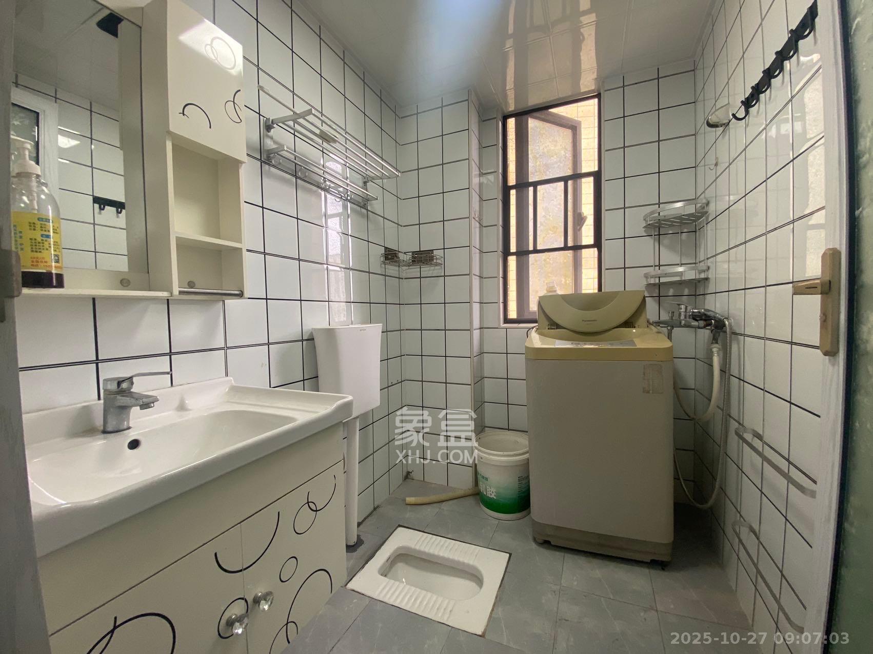 星城春晓  2室2厅1卫    1600.0元/月 星城春晓  2室2厅1卫    1600.0元/月室内图