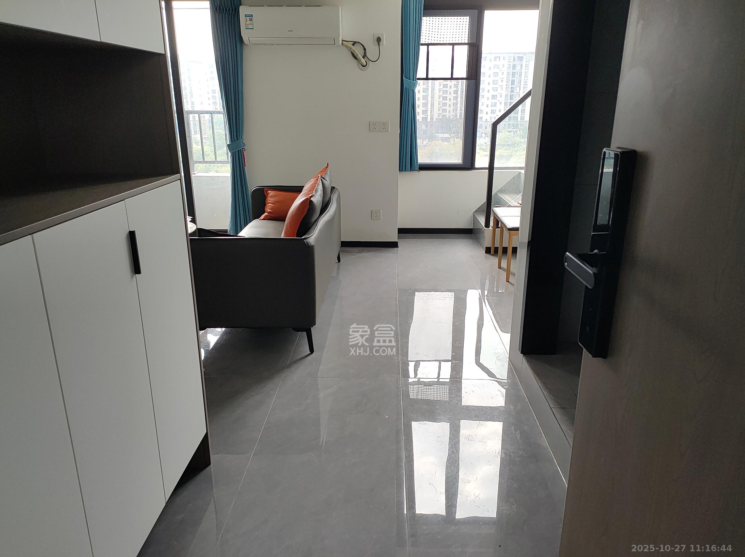 新城悦隽公园  2室1厅1卫    1880.0元/月