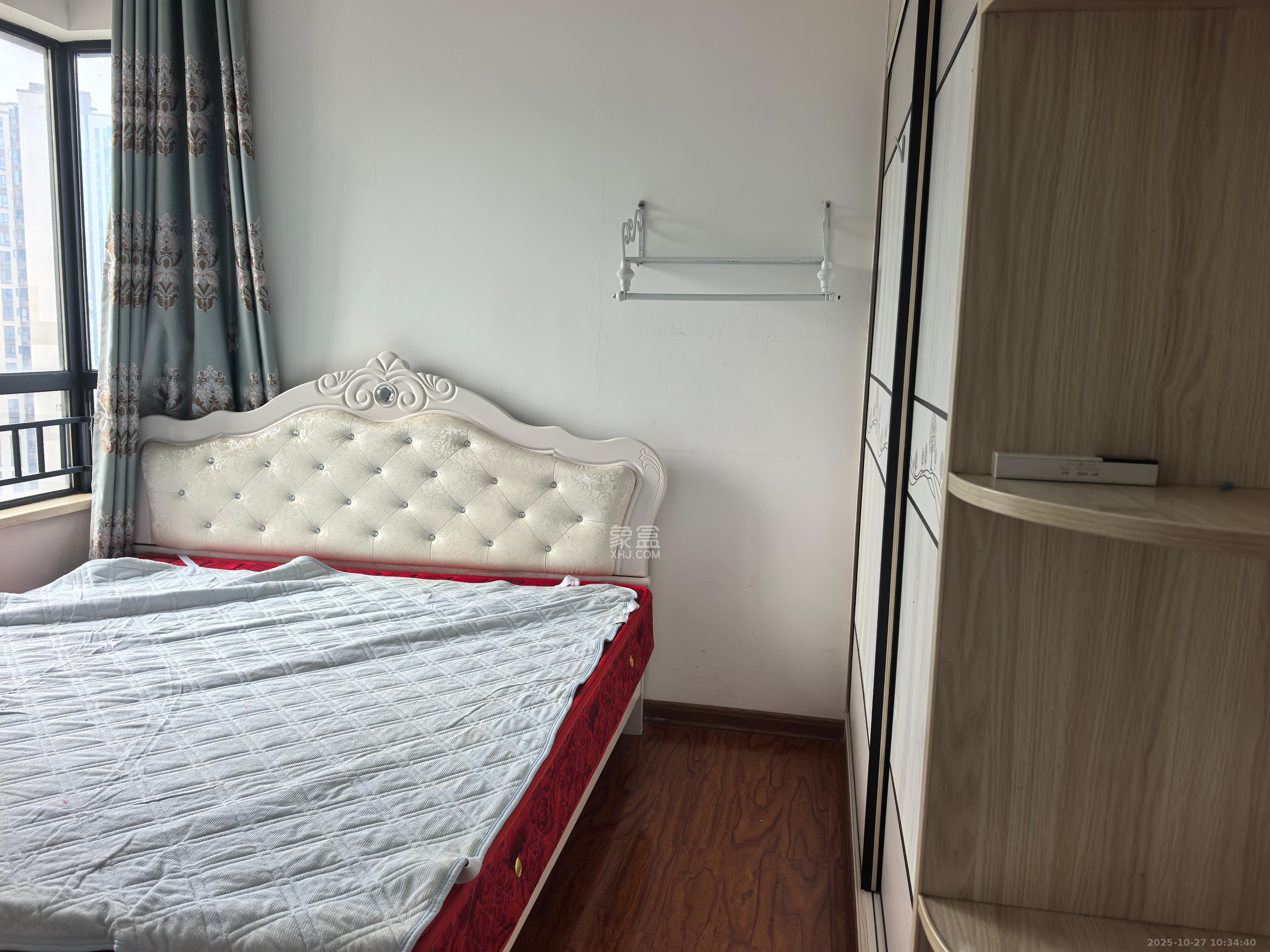 中海梅溪湖壹号  3室2厅1卫    2300.0元/月室内图