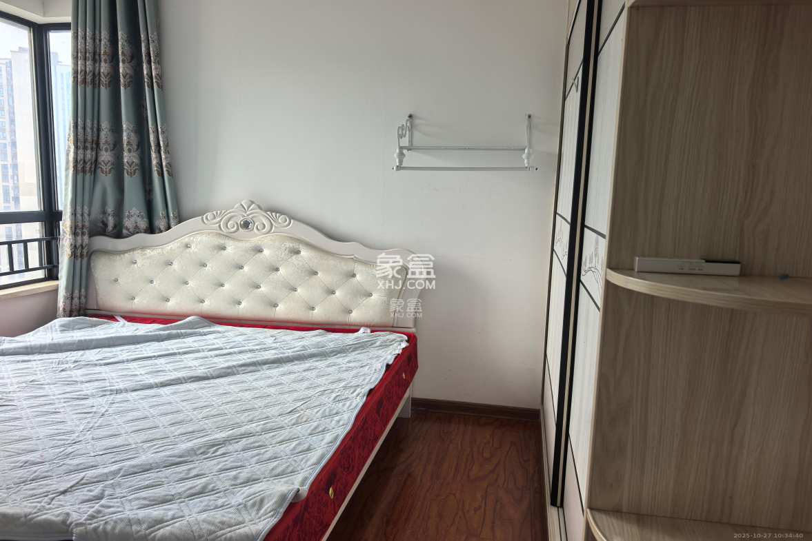 中海梅溪湖壹号  3室2厅1卫    2300.0元/月 中海梅溪湖壹号  3室2厅1卫    2300.0元/月室内图