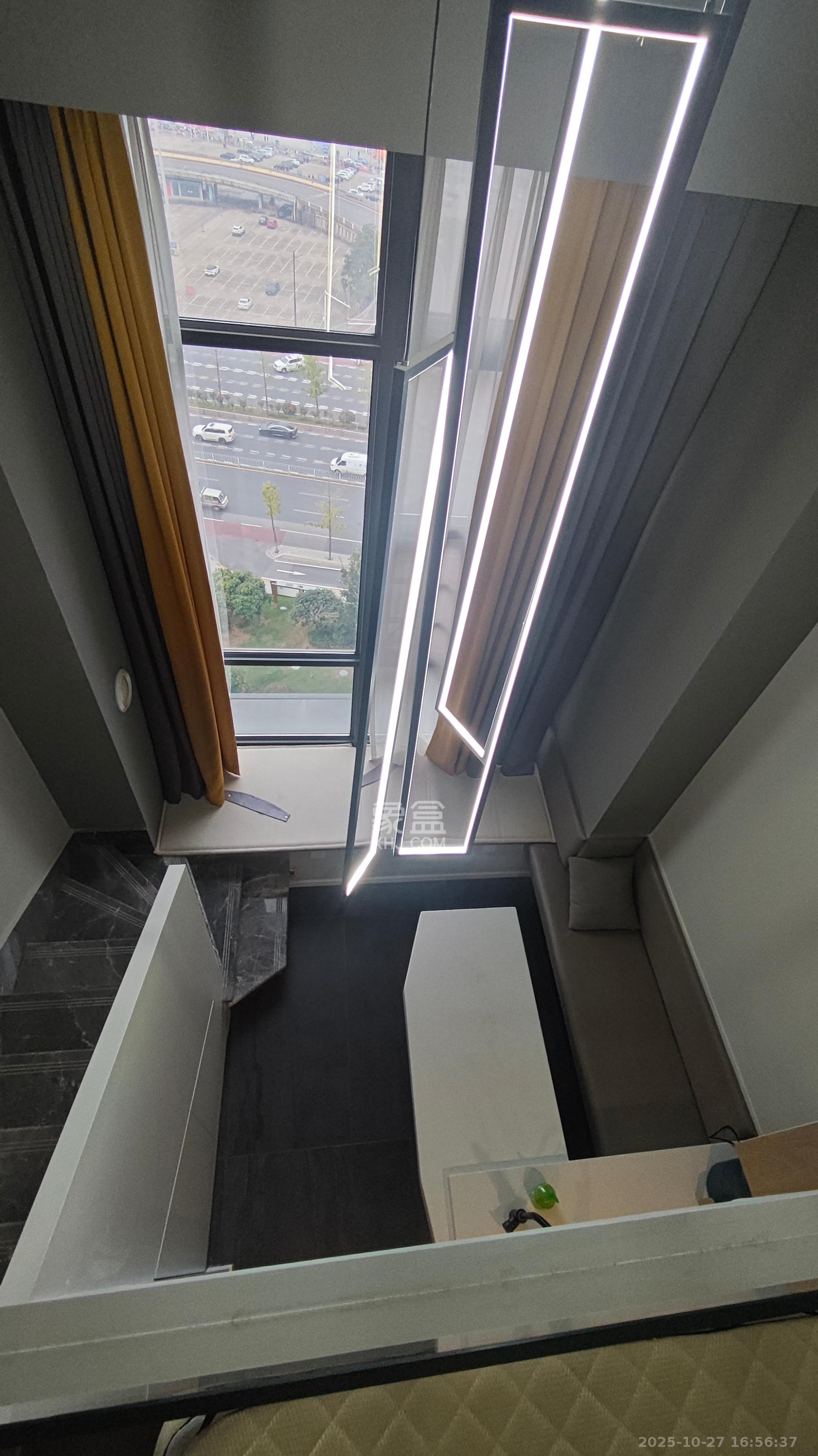 弘坤云寓  1室0厅0卫    2700.0元/月 弘坤云寓  1室0厅0卫    2700.0元/月室内图