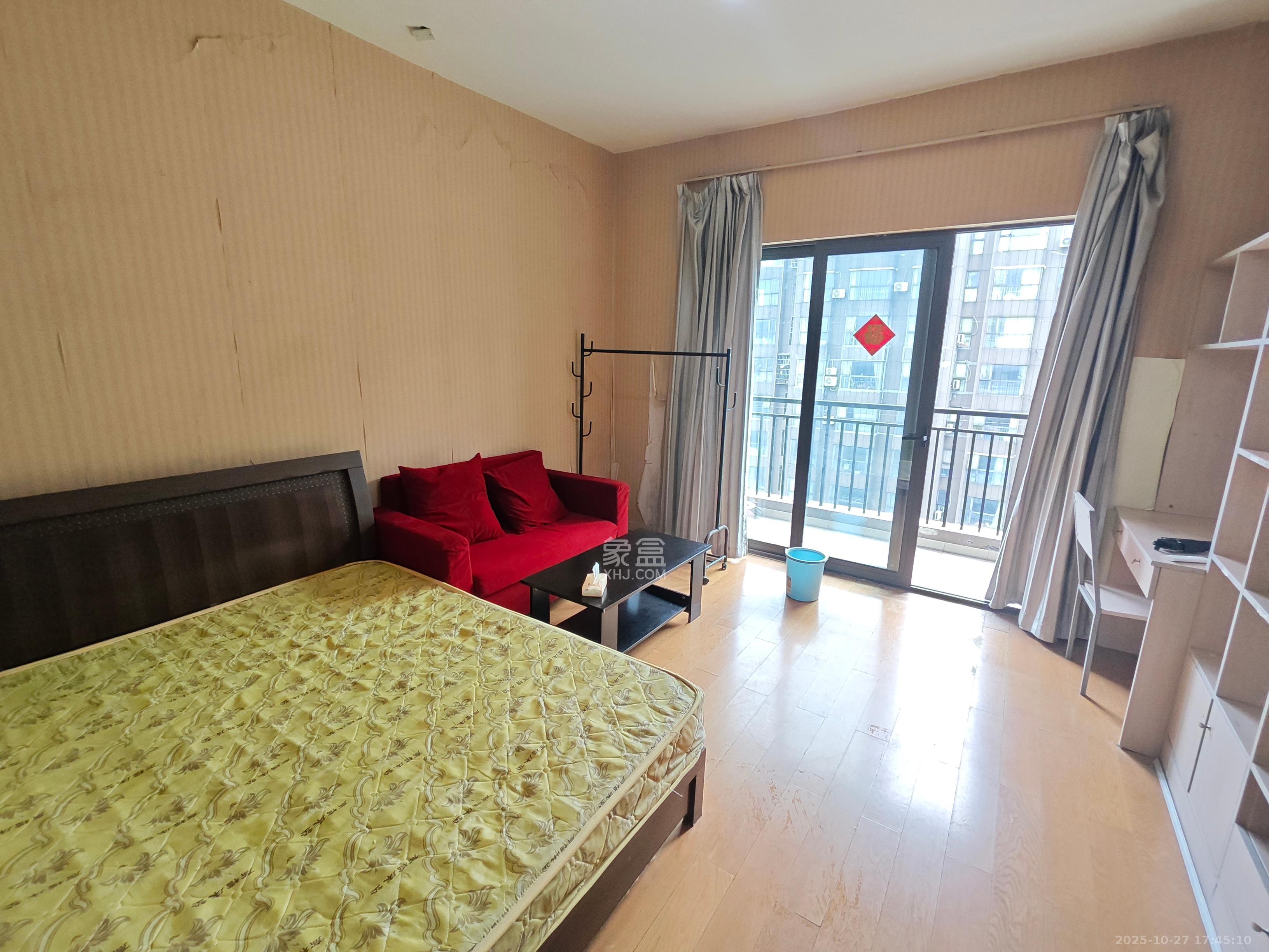 远大麓园  1室0厅1卫    1400.0元/月室内图