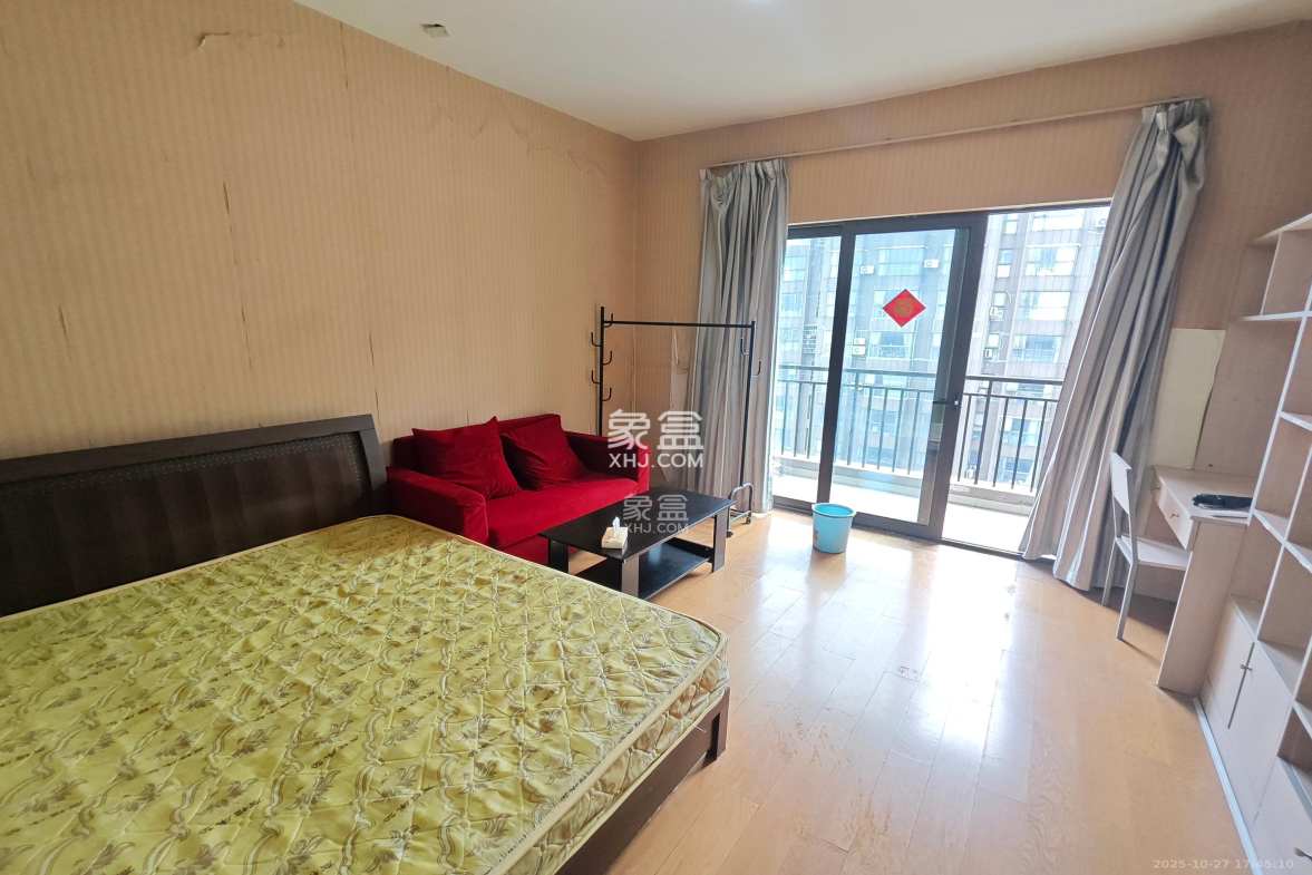 远大麓园  1室0厅1卫    1400.0元/月 远大麓园  1室0厅1卫    1400.0元/月室内图