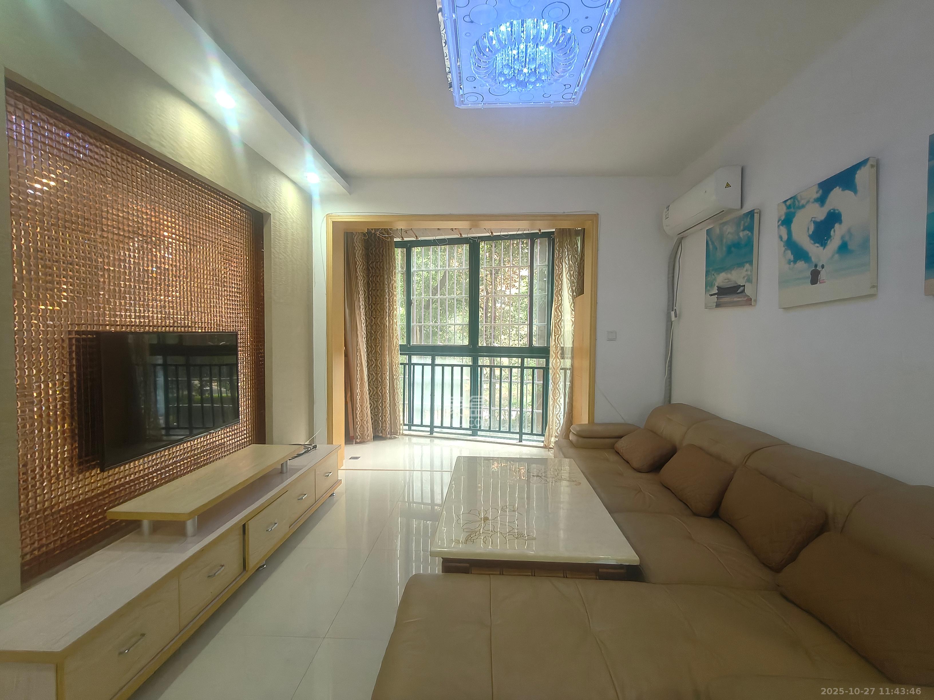 百合湖滨花园  2室2厅1卫    1400.0元/月