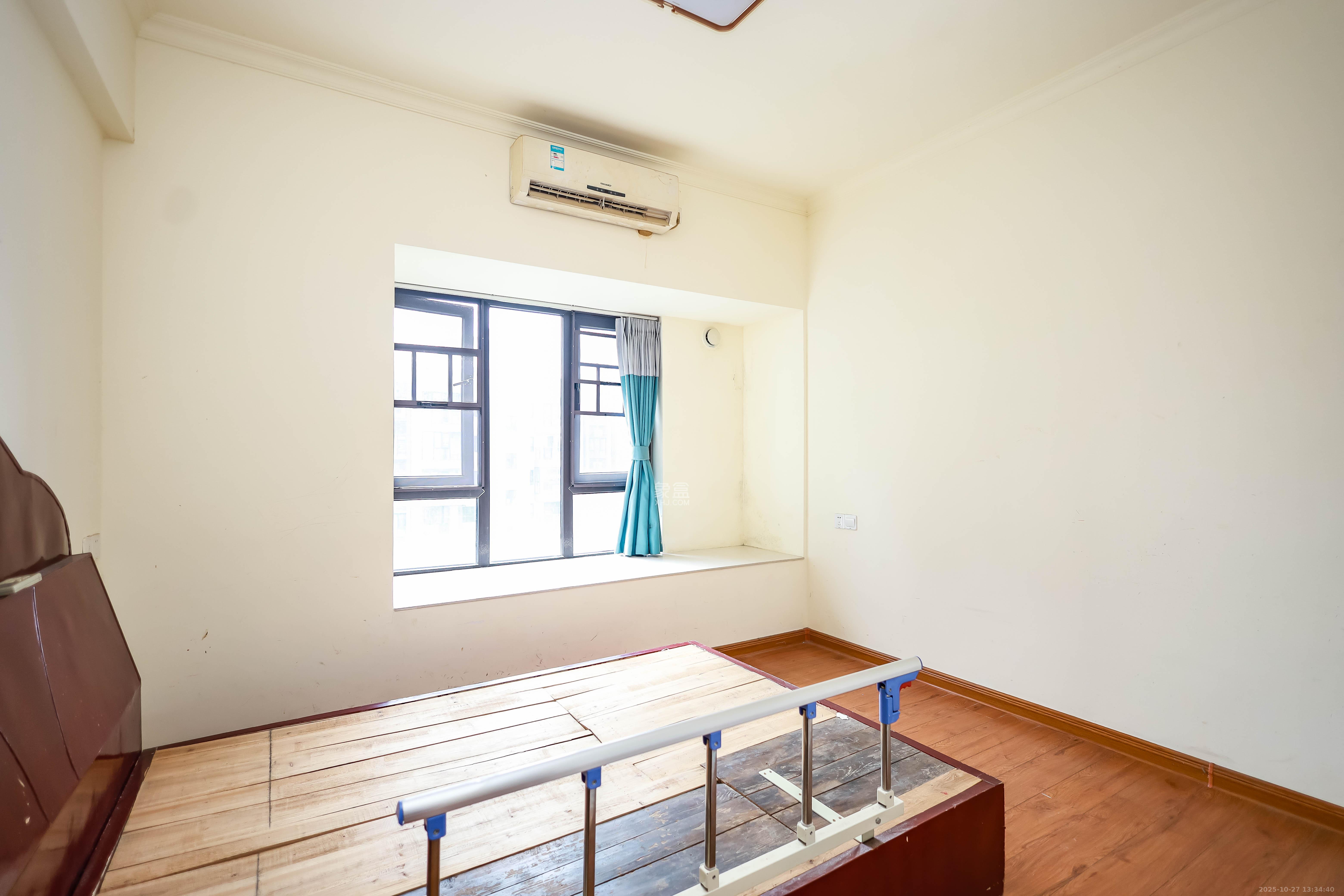 碧桂园荟隽棠  4室2厅2卫    132.0万卧室