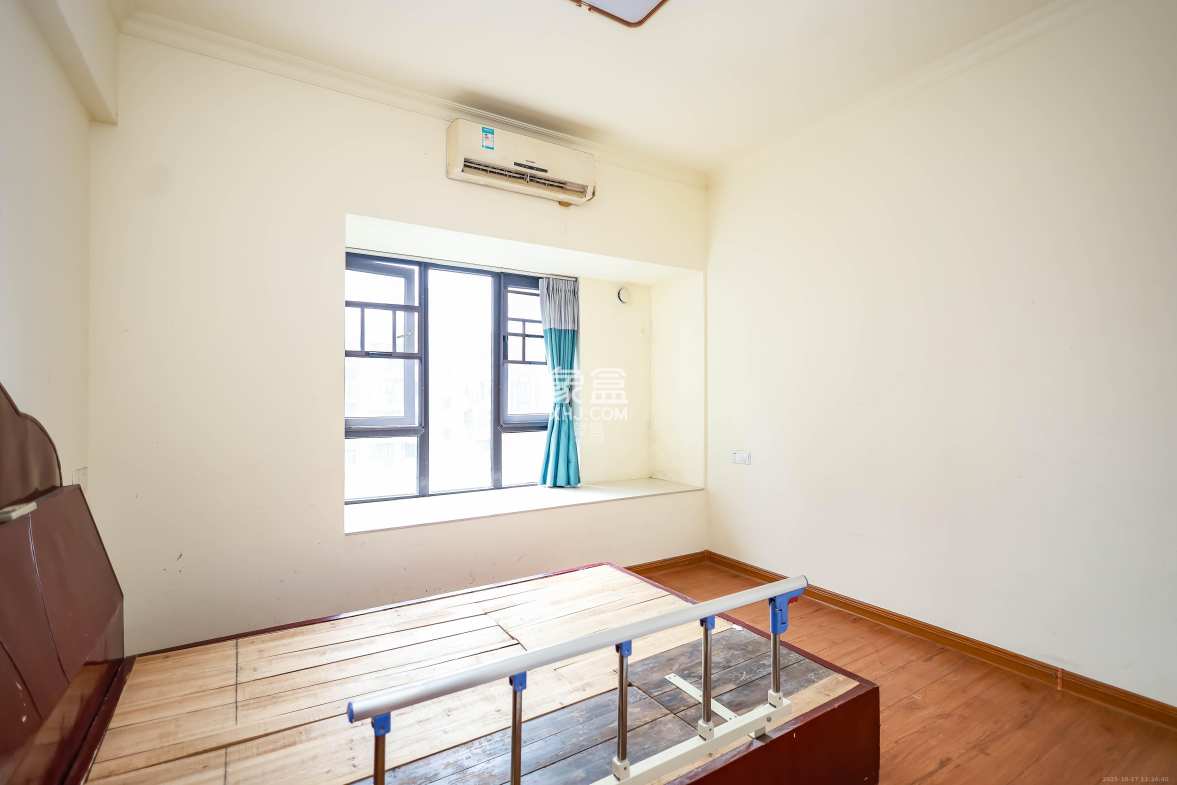 碧桂园荟隽棠 4室2厅2卫 132.0万 碧桂园荟隽棠 4室2厅2卫 132.0万卧室