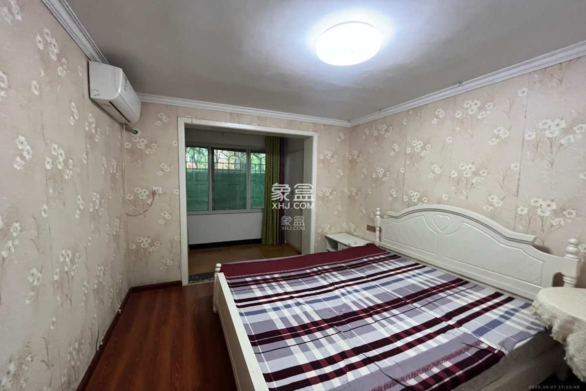 福乐凯公寓 2室2厅1卫 2500.0元/月 福乐凯公寓 2室2厅1卫 2500.0元/月室内图