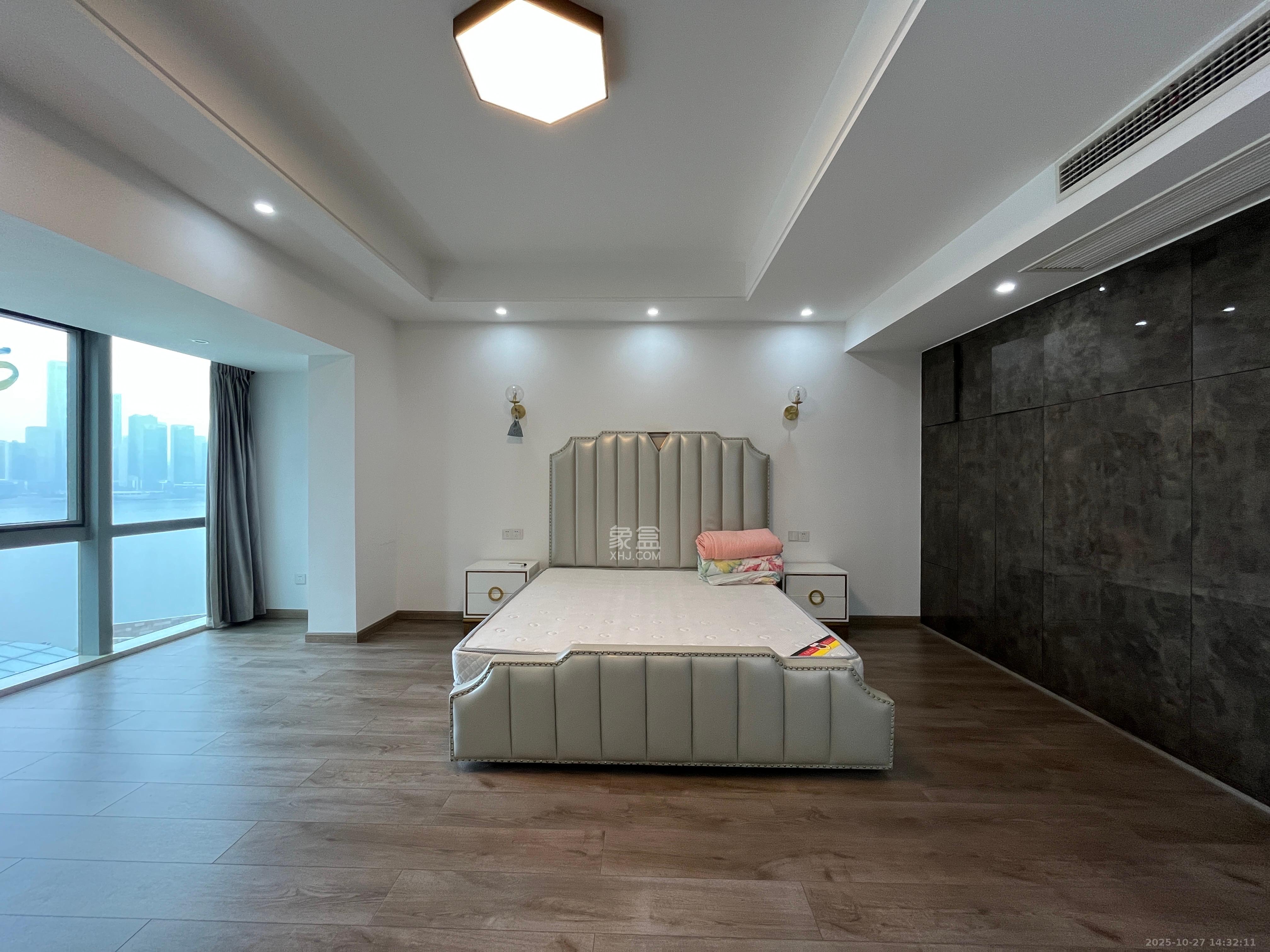 北辰定江洋  3室2厅2卫    8000.0元/月室内图