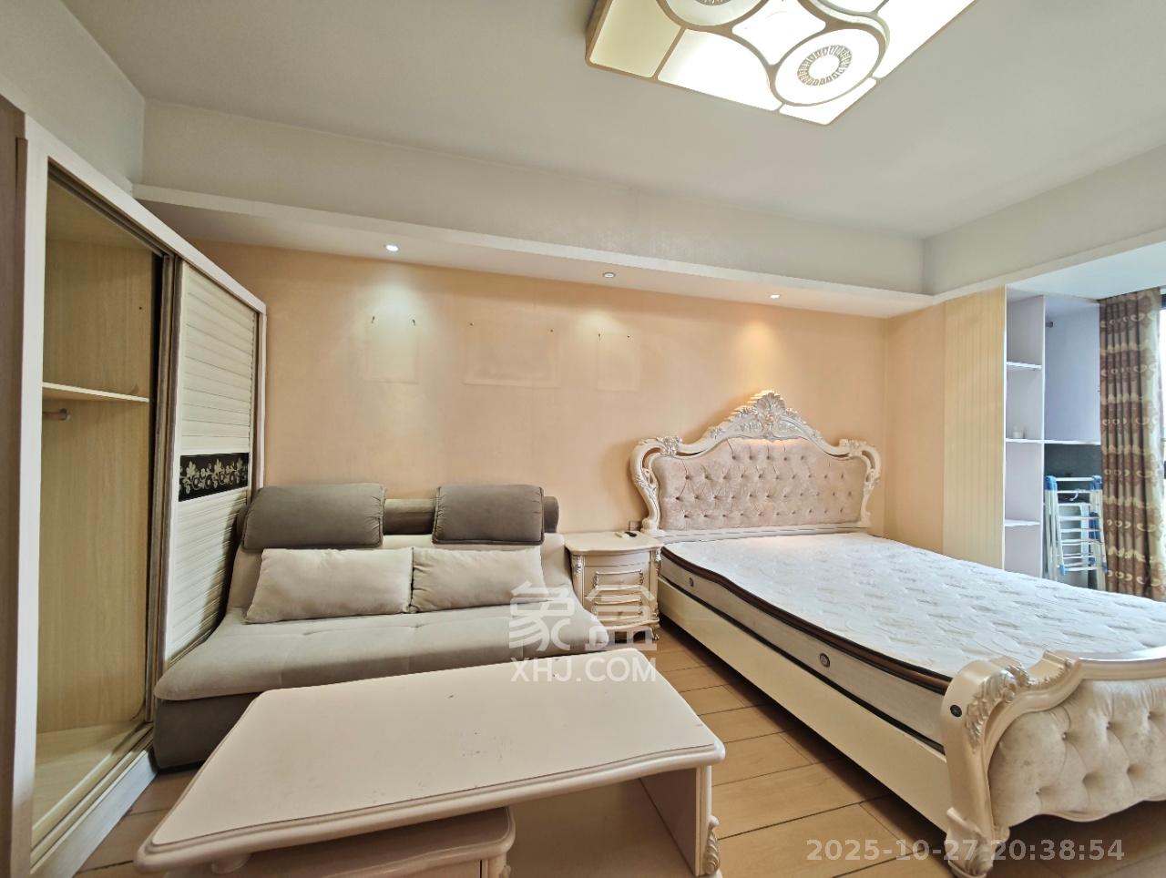 德思勤城市广场（宝格丽公寓）  1室1厅1卫    1600.0元/月户型图