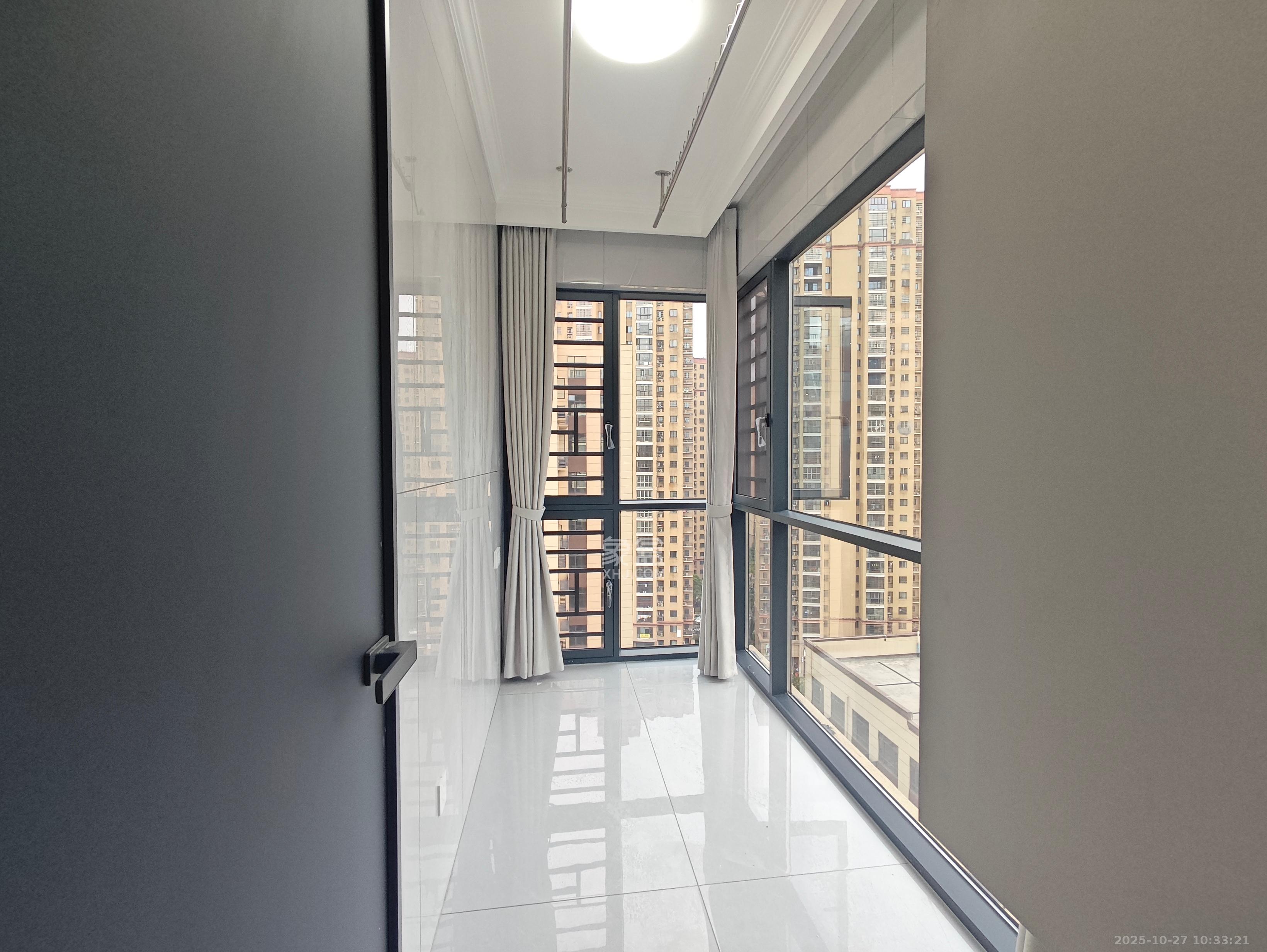 学士翰林苑  2室2厅1卫    1800.0元/月室内图